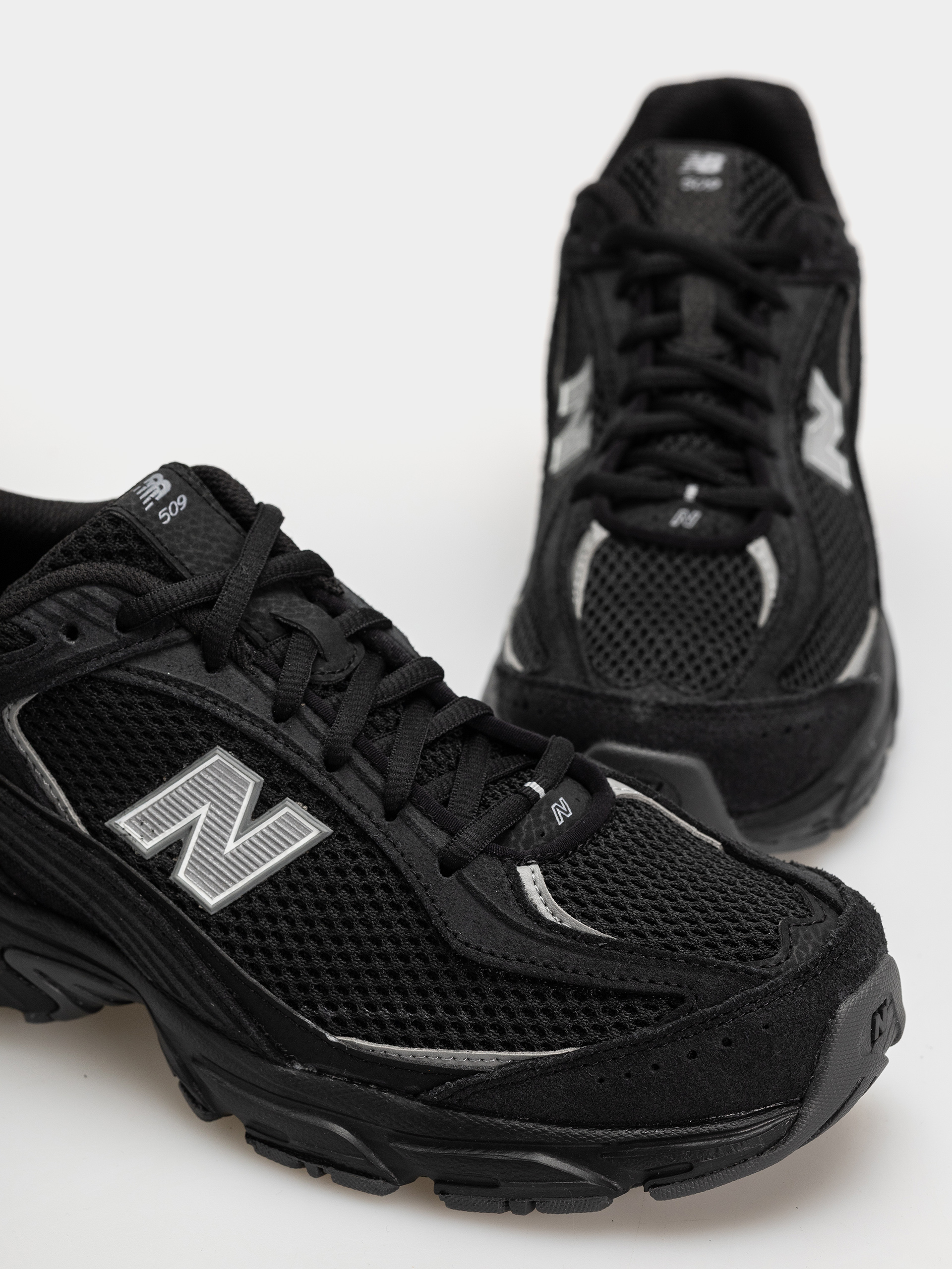 Buty New Balance 509 (black/black)