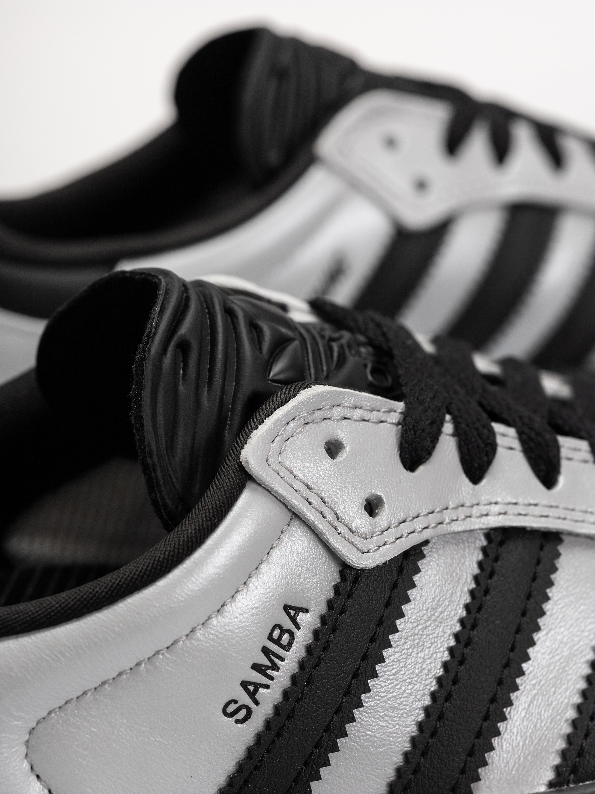 Buty adidas Puig Samba (silvmt/cblack/cblack)