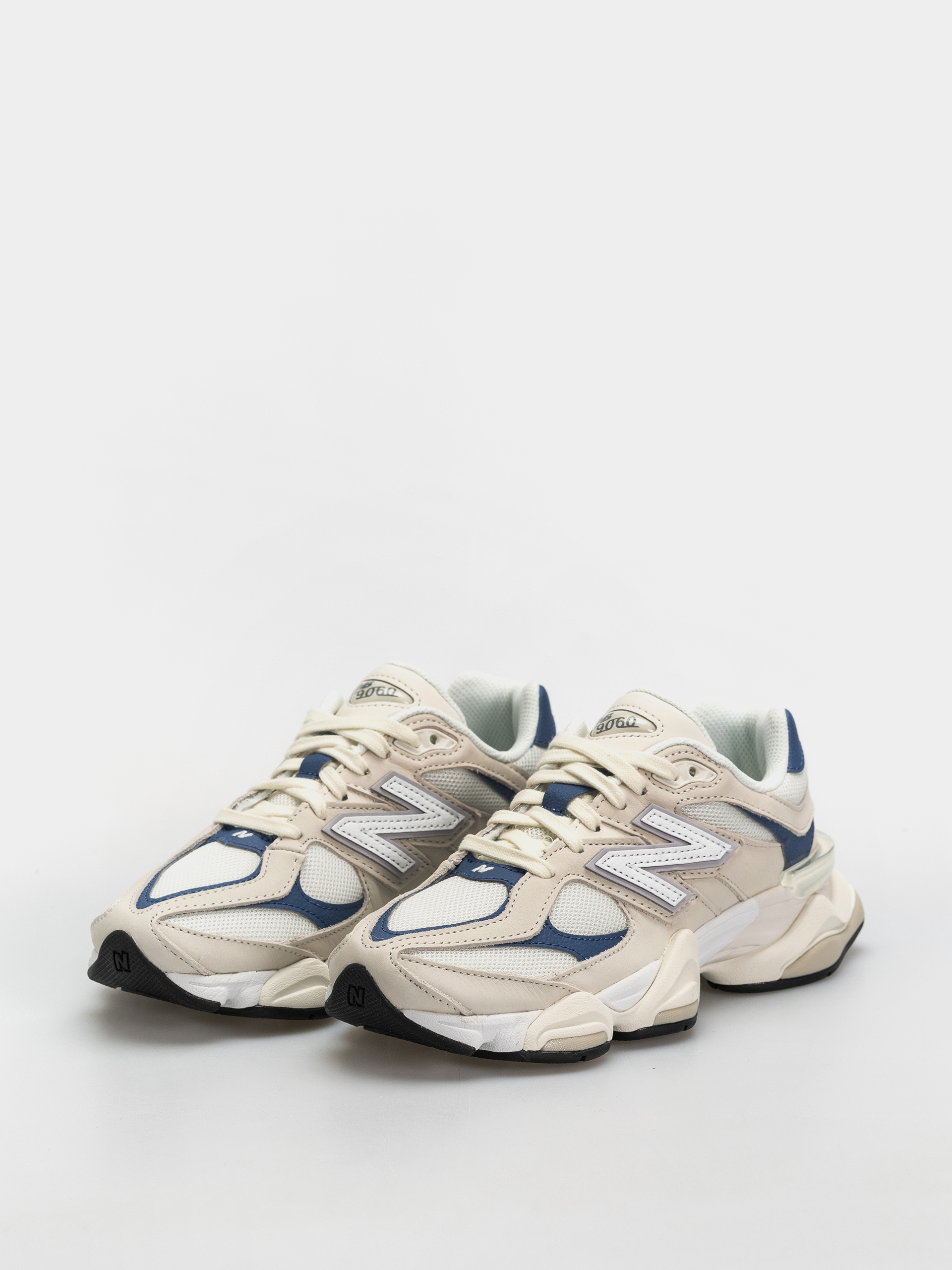 Buty New Balance 9060 (sea salt/magic blue)