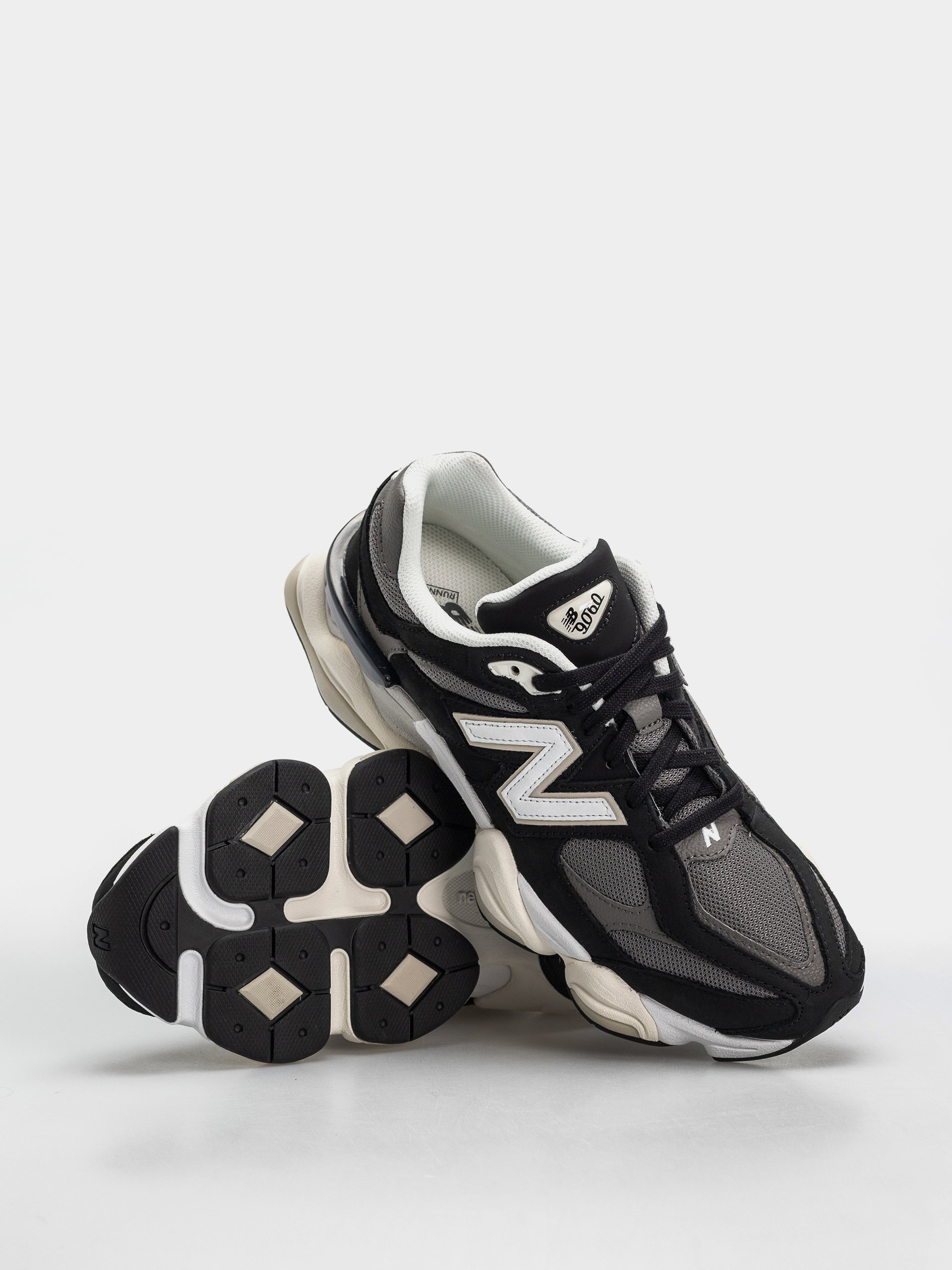 Buty New Balance 9060 (black/tornado)