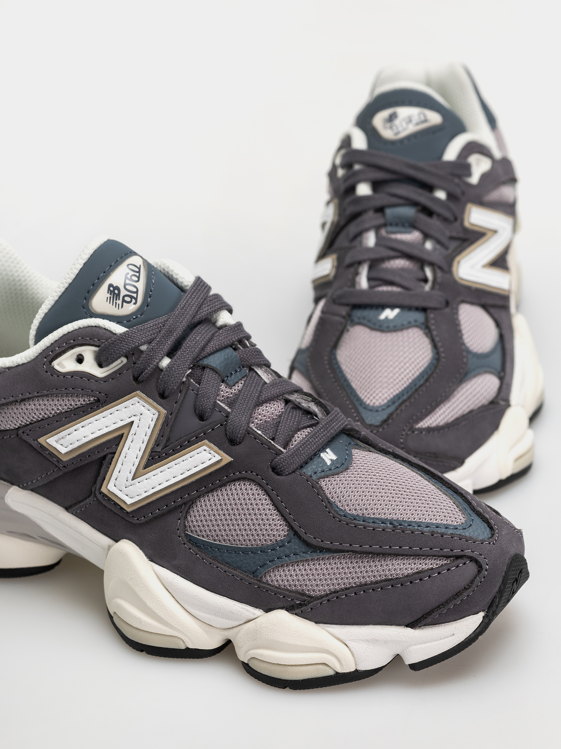 Buty New Balance 9060 (neptune grey/shadow blue)