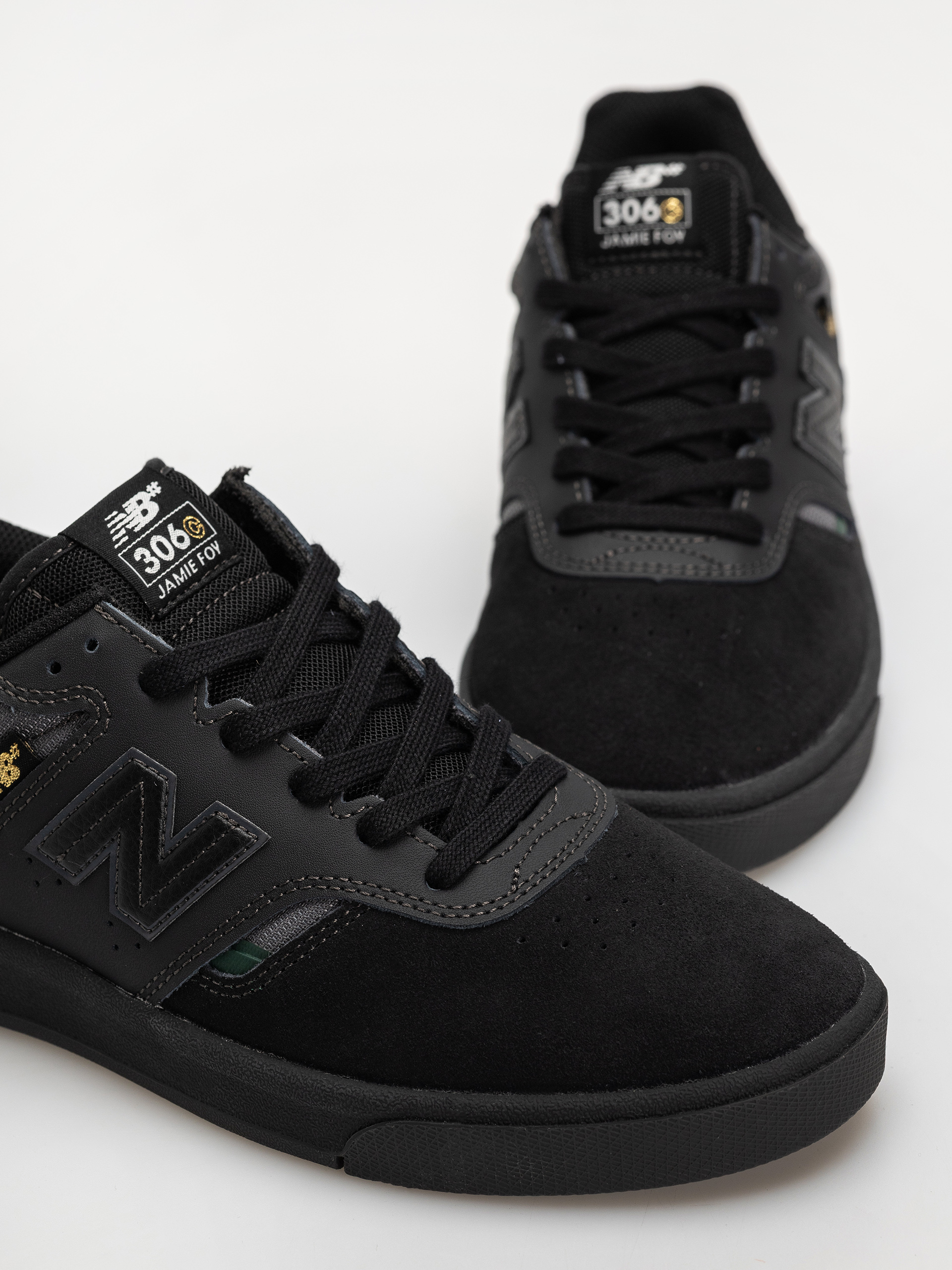 Buty New Balance 306 (black/nightwatch green)