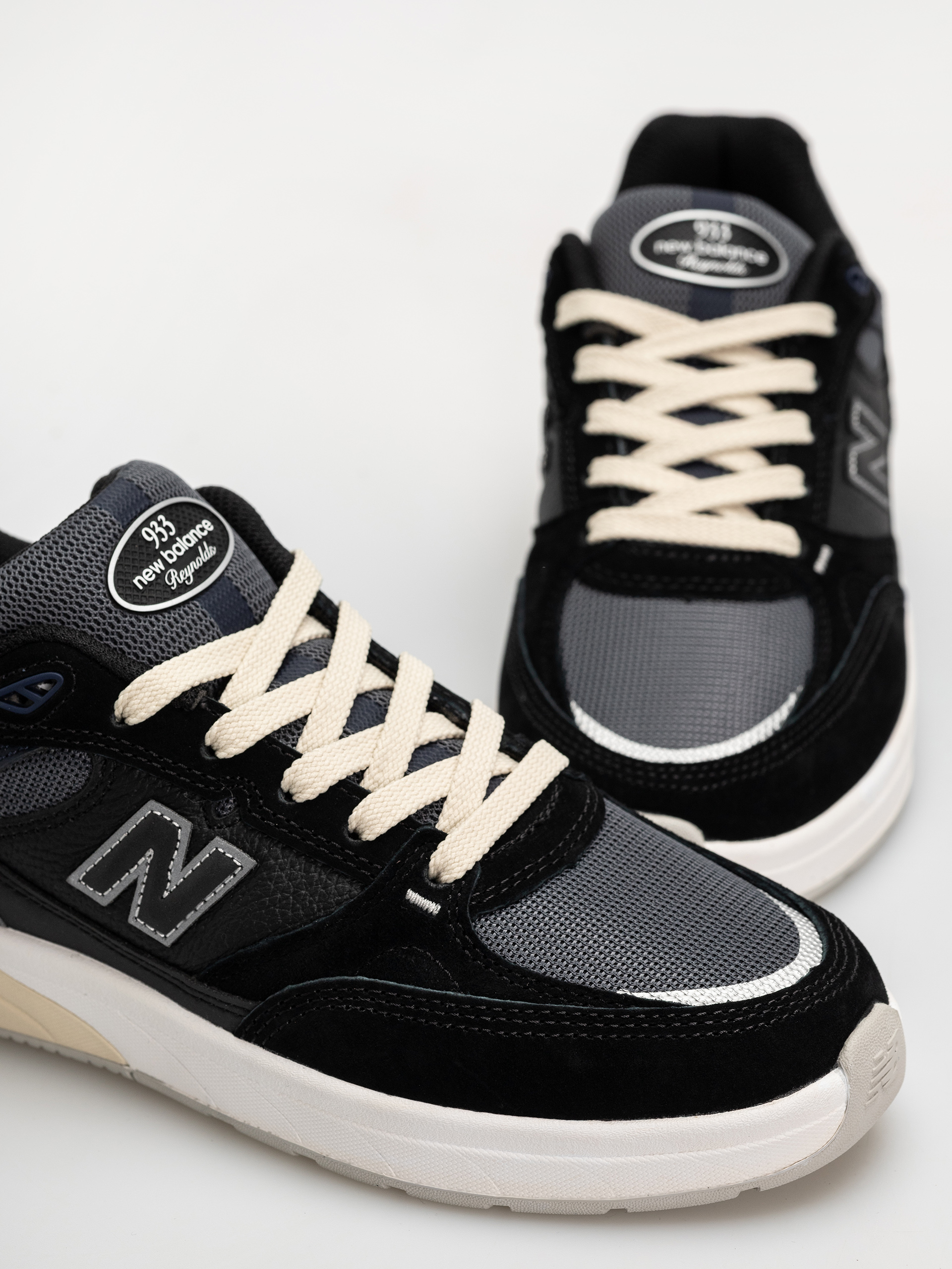 Buty New Balance 933 (6023 black/eclipse)