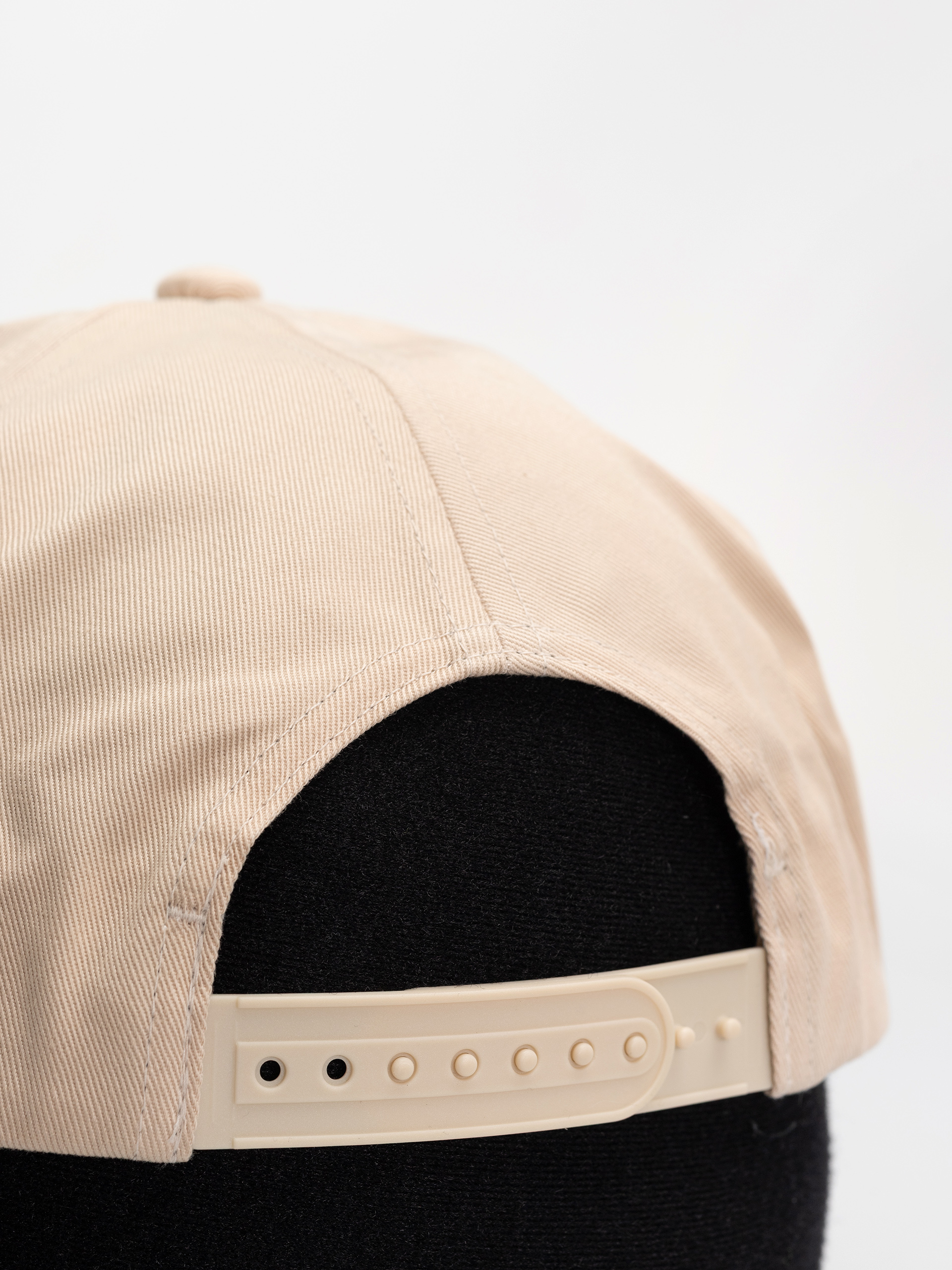 Czapka z daszkiem adidas Fsbs Lowk (beige)