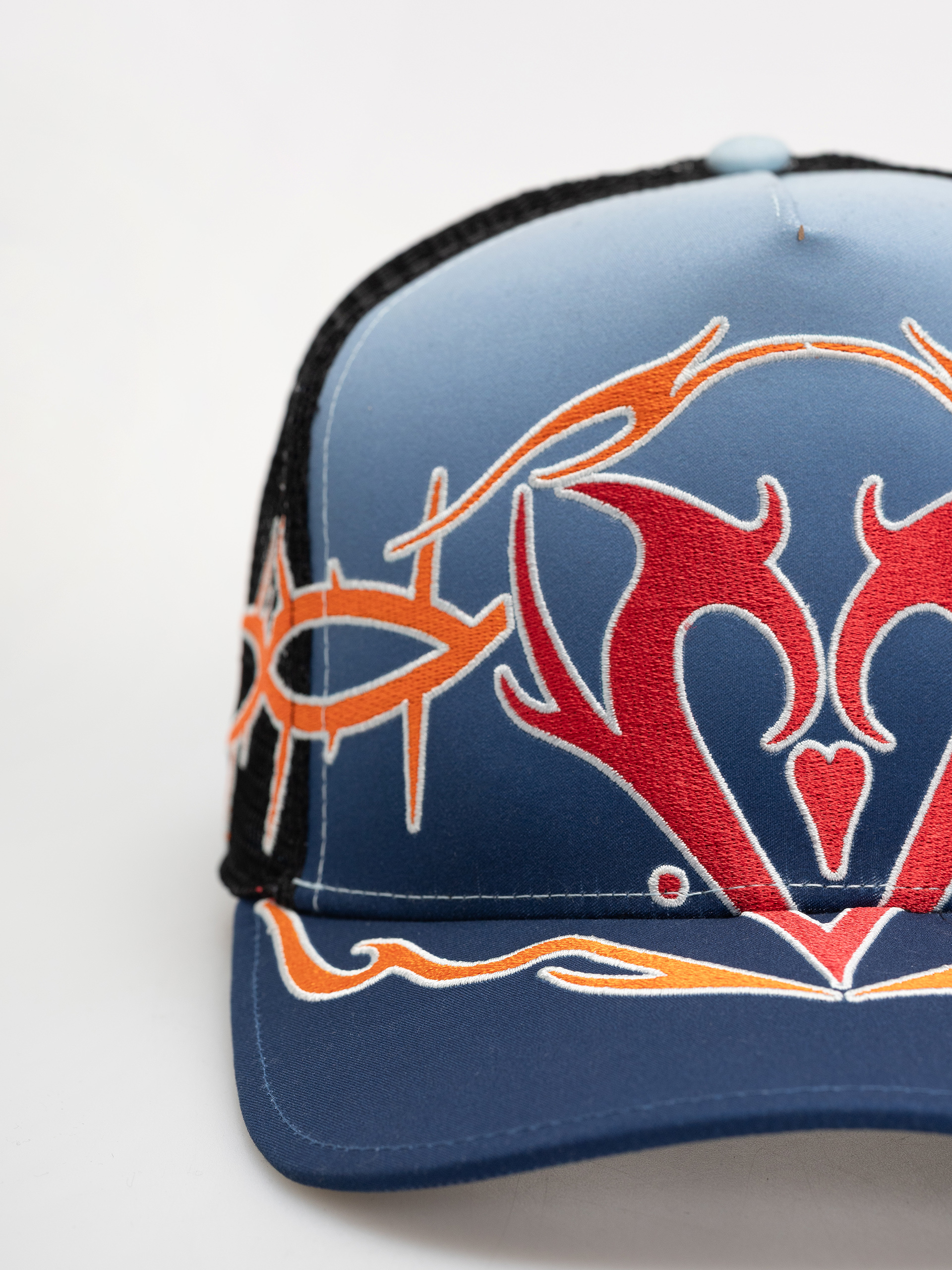 Czapka z daszkiem Vans Lx Dayana Tribal Trucker (deep indigo)