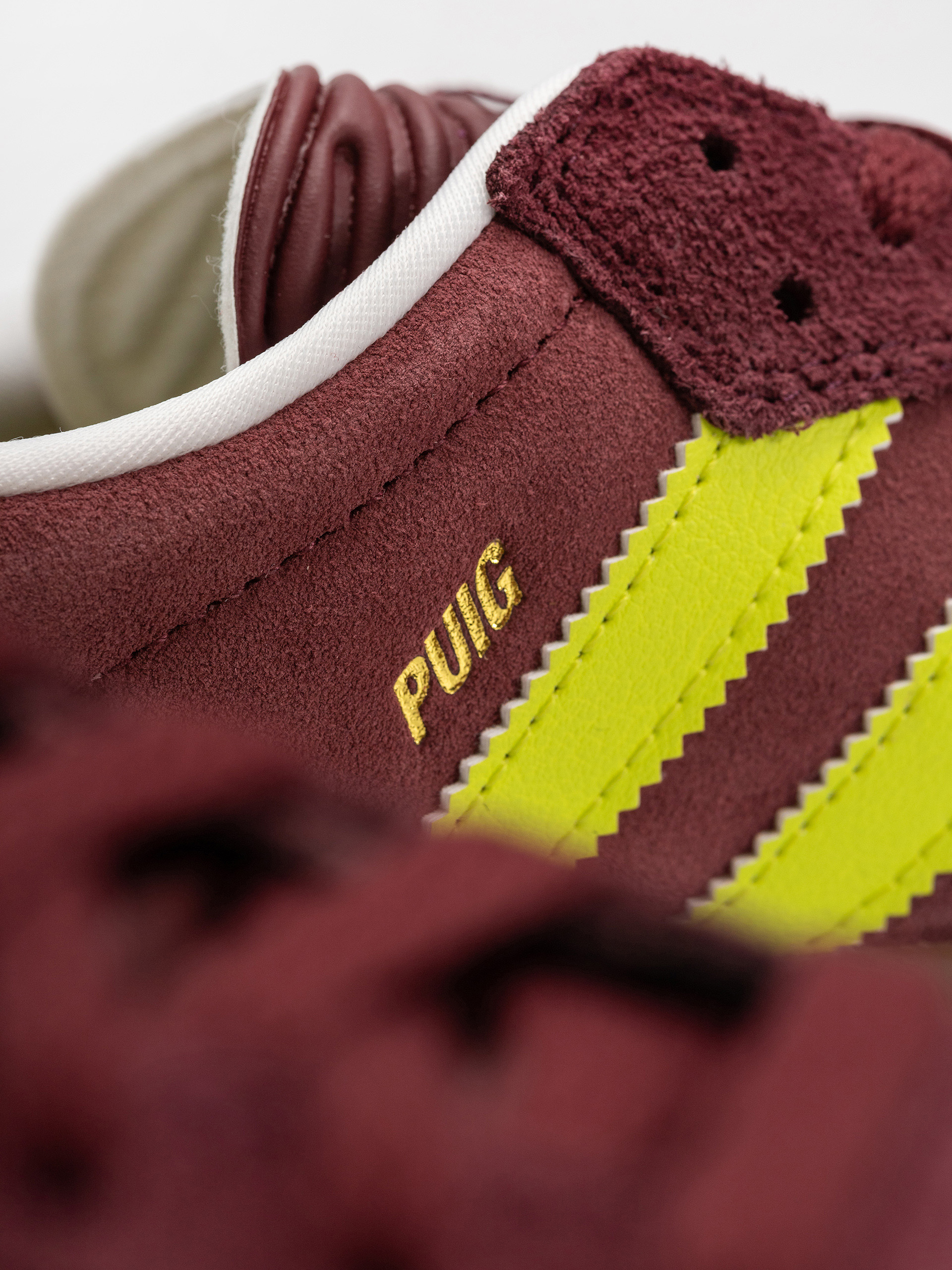 Buty adidas Puig Samba (maroon/sesoye/shared)