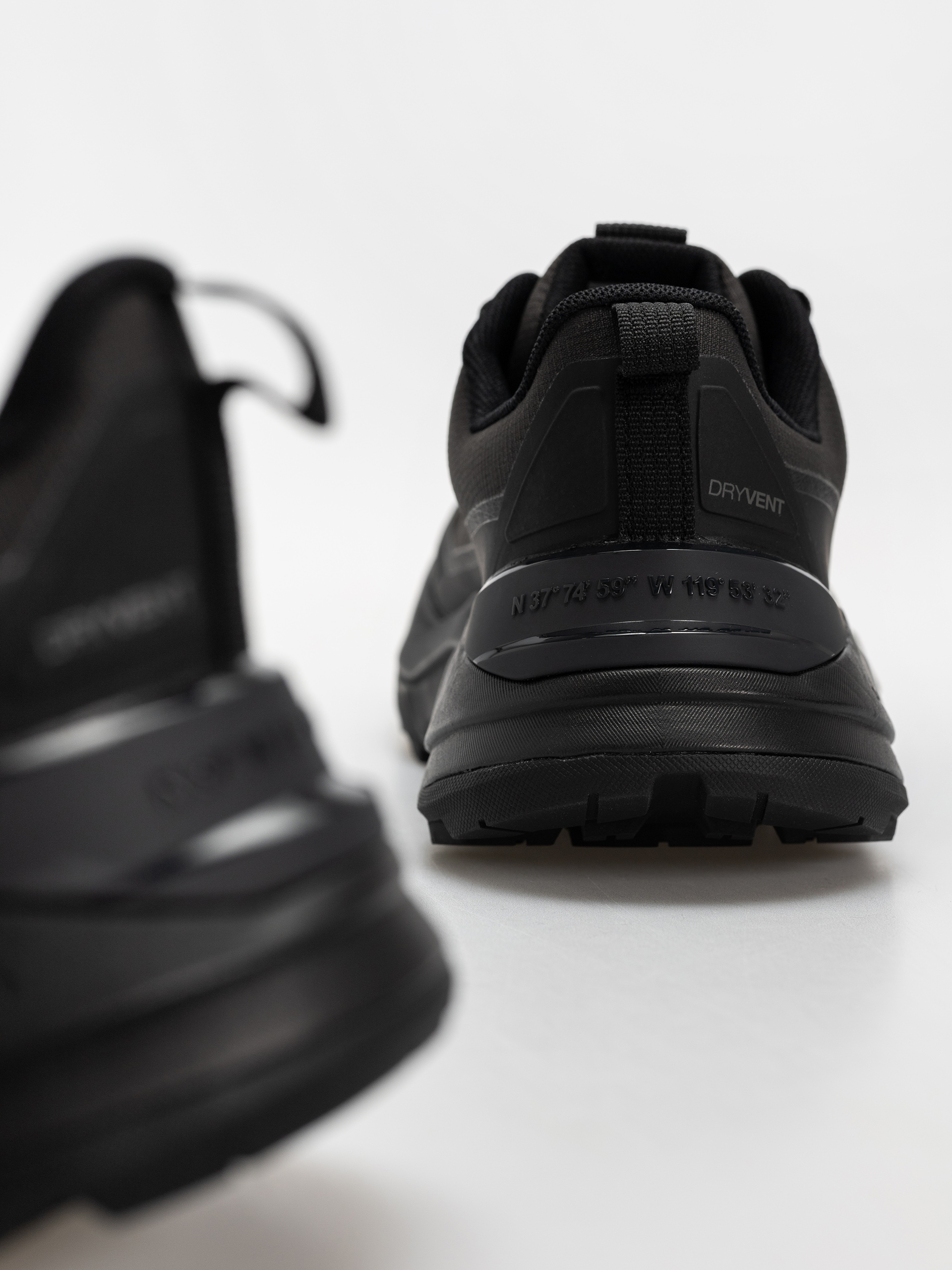 Buty The North Face Fastpack Wp (tnf blk/tnf blk)