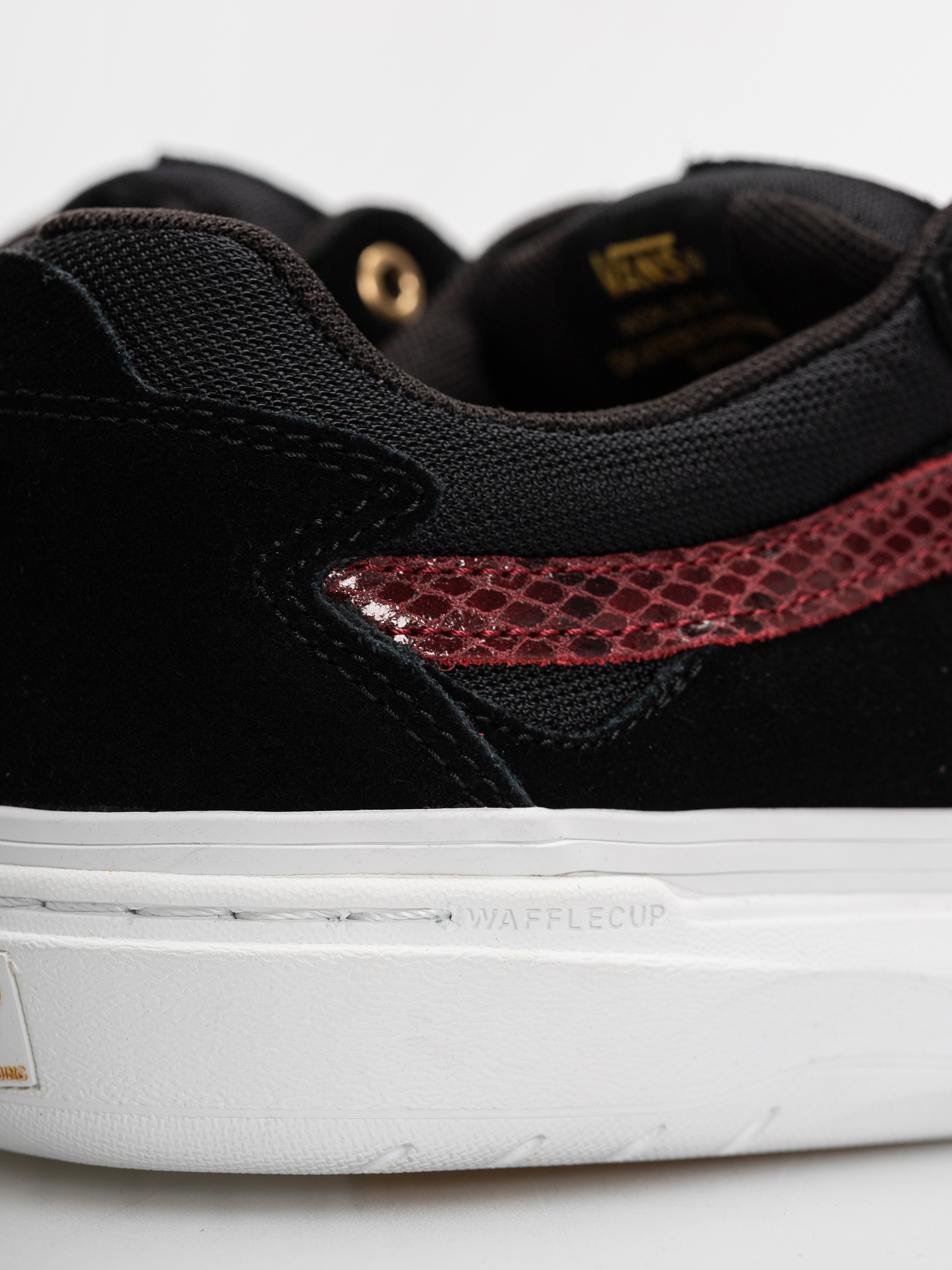 Buty Vans Skate Kyle Walker (python black)