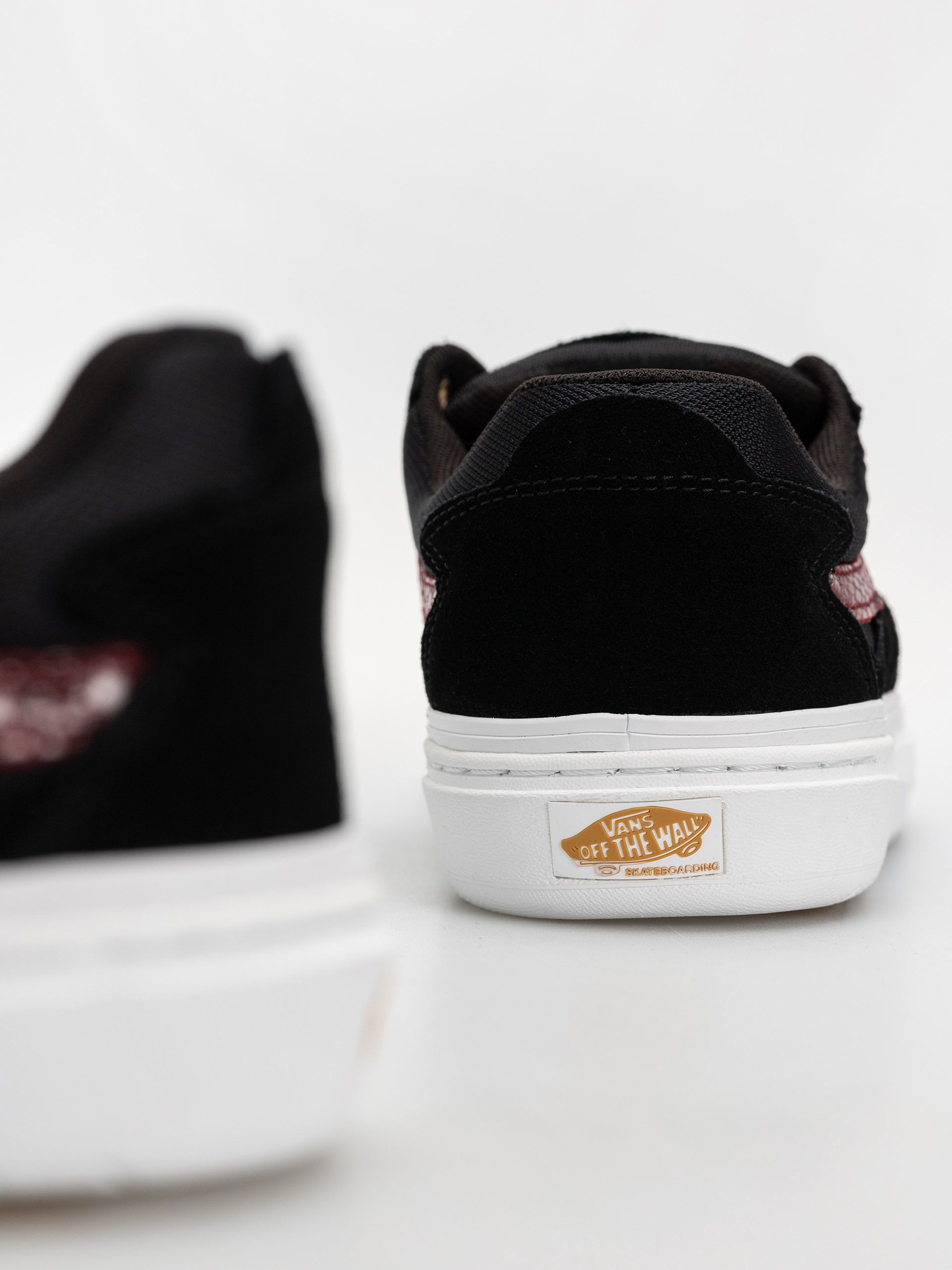 Buty Vans Skate Kyle Walker (python black)