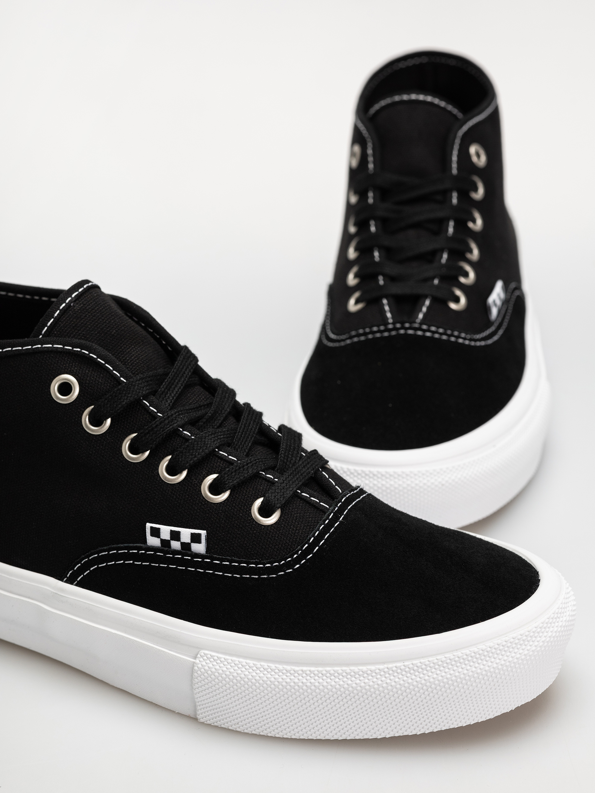 Buty Vans Skate Authentic Mid (black/white)