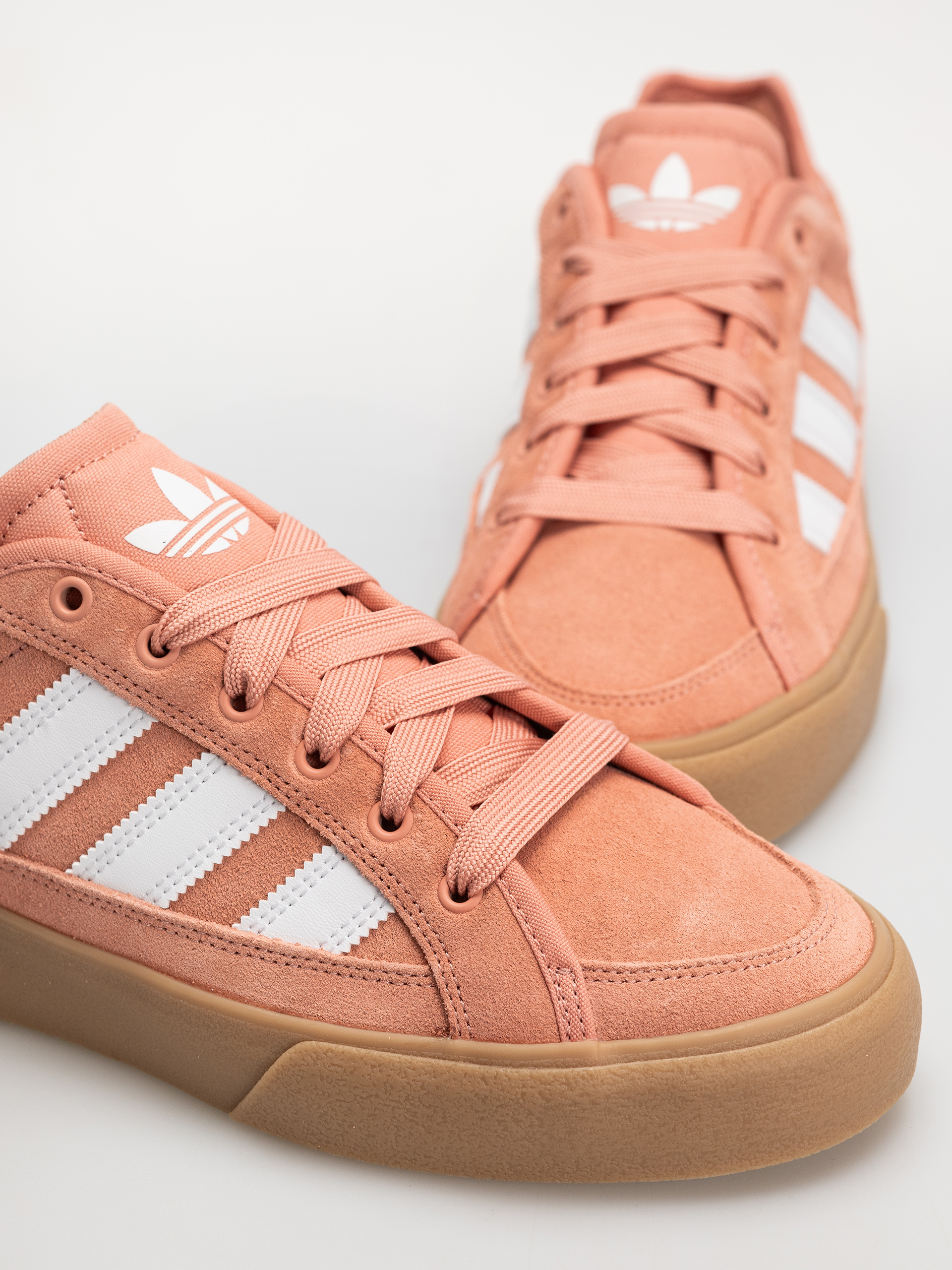 Buty adidas Court Tns Premiere (supcol/ftwwht/gum4)