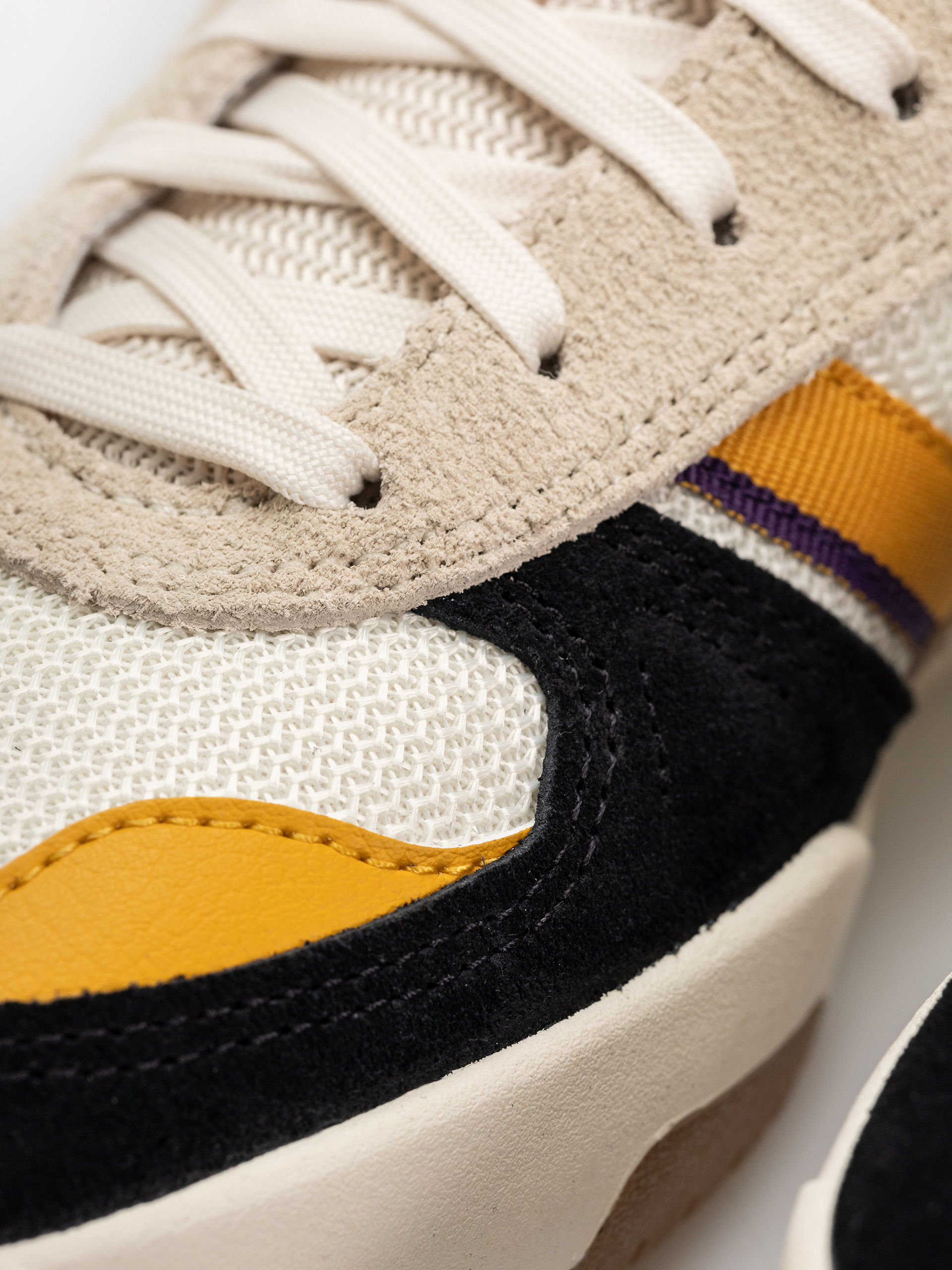 Buty adidas Tekkira Cup (crewht/owhite/crewht)