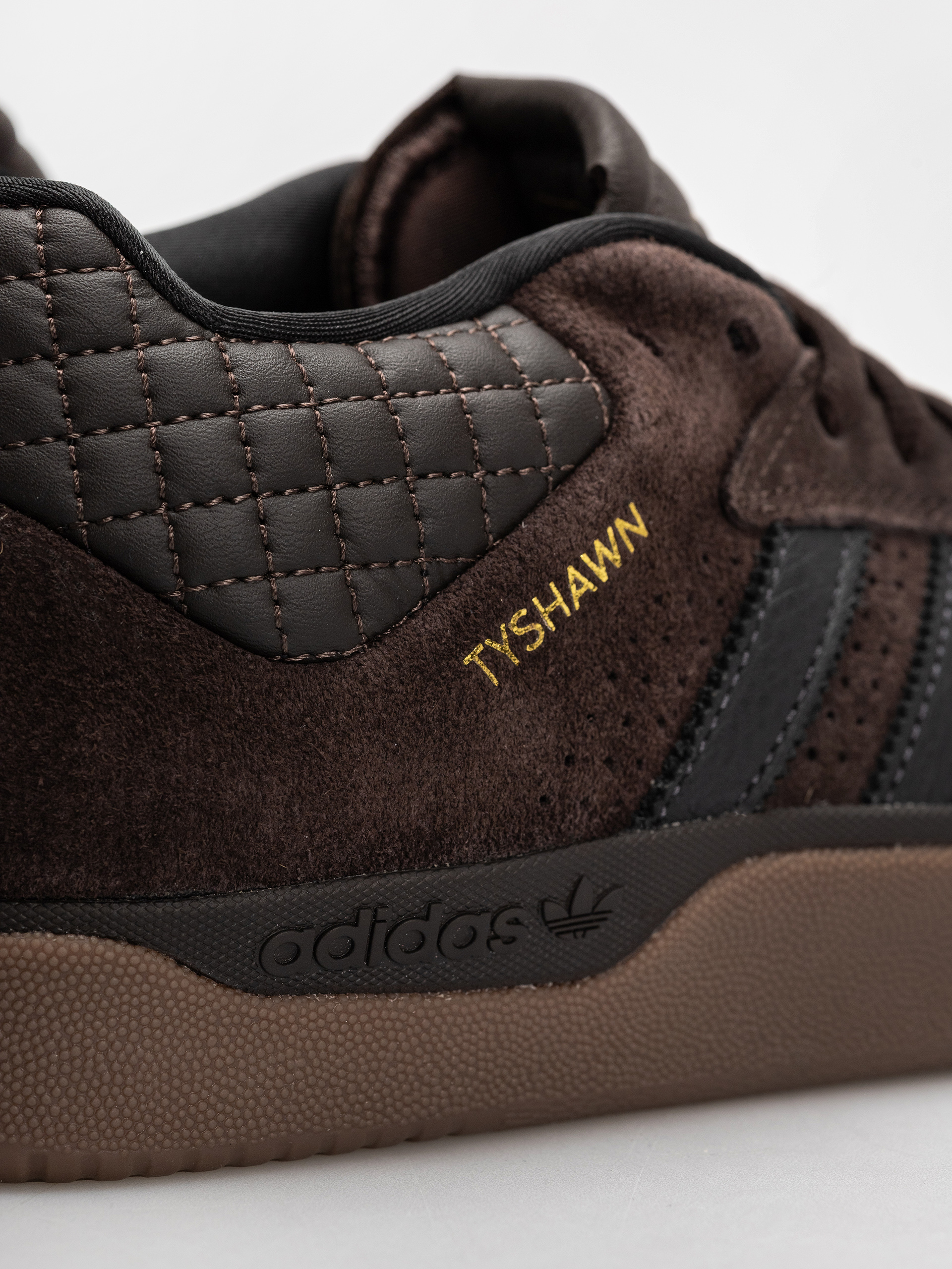 Buty adidas Tyshawn (carbon/carbon)