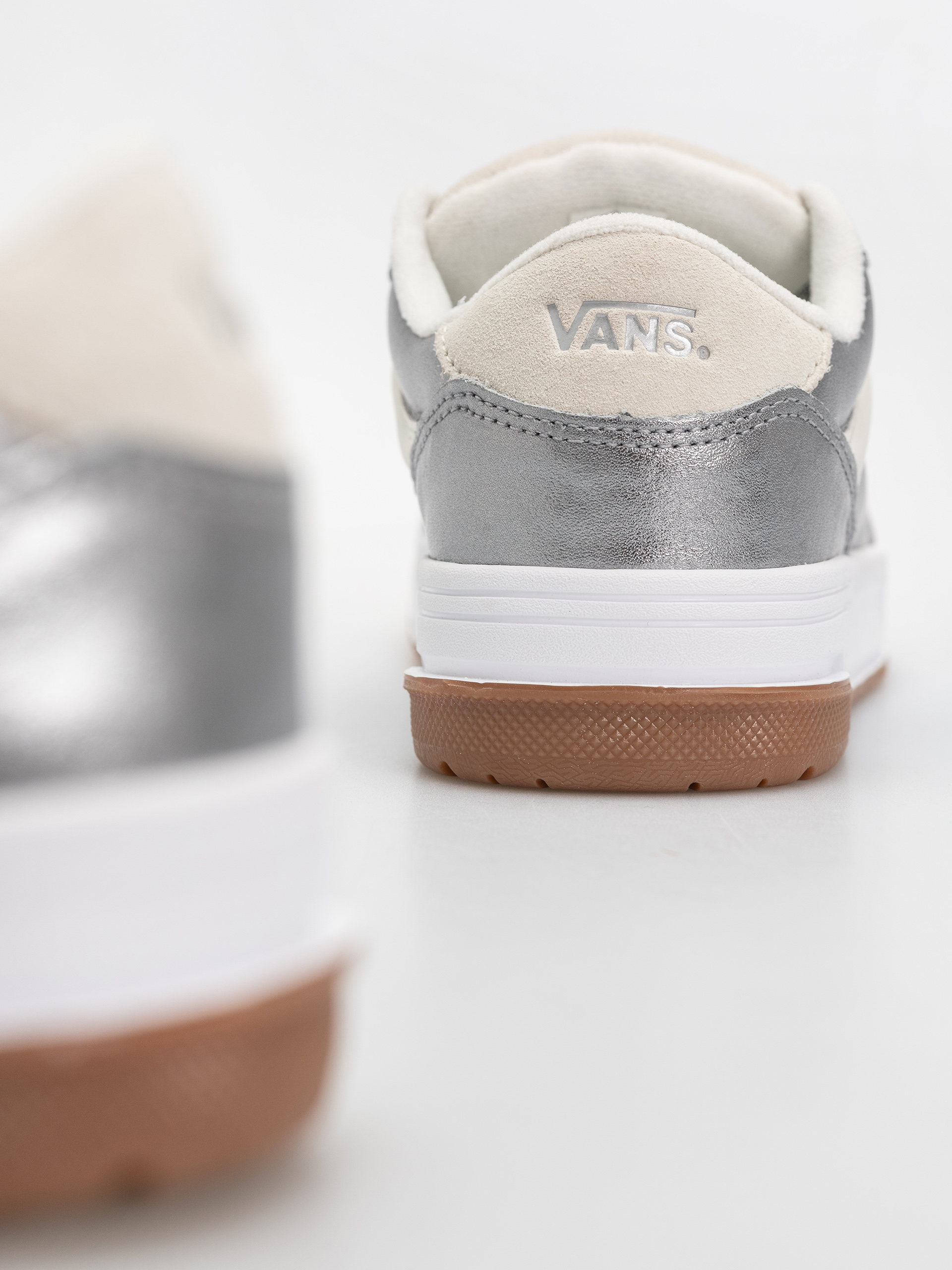 Buty Vans Hylane (mtlc multi white)