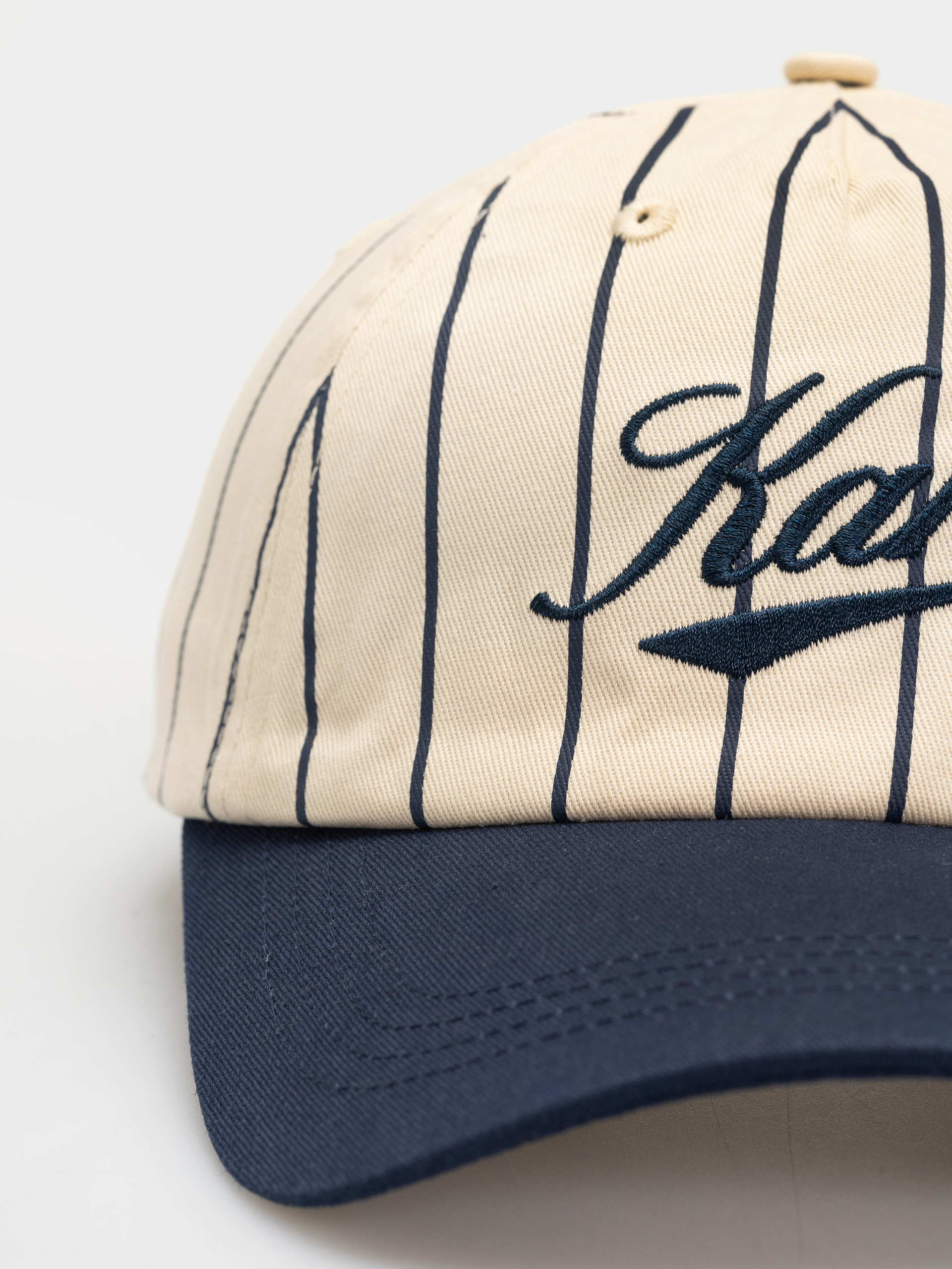 Czapka z daszkiem Karl Kani Cursive Varsity Pinstripe Baseball (white)