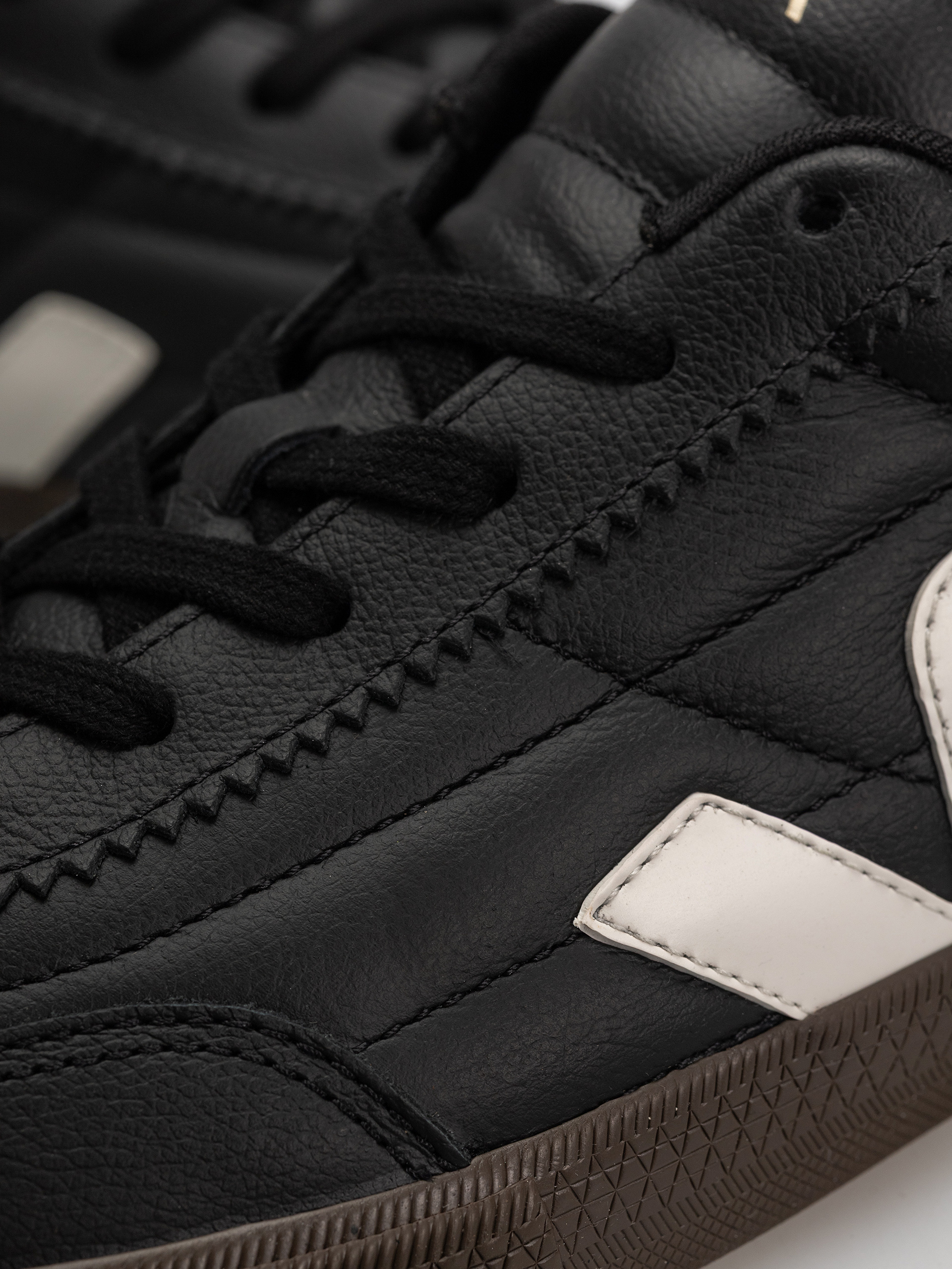 Buty Veja Panenka (black white)