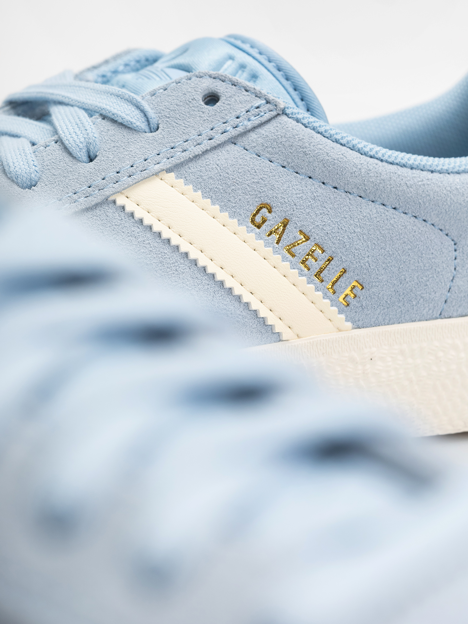 Buty adidas Gazelle Adv (clesky/crewht/cwhite)