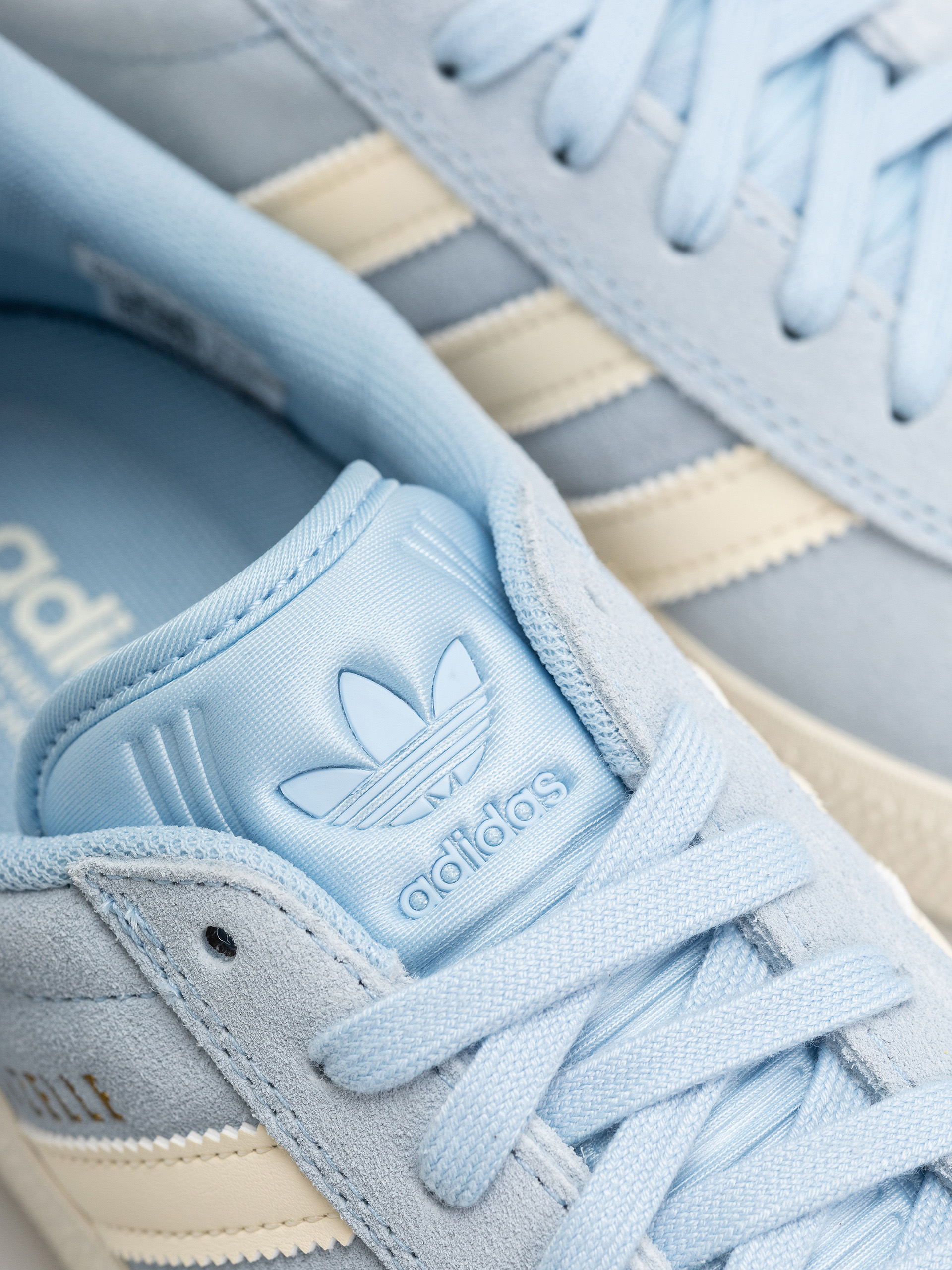 Buty adidas Gazelle Adv (clesky/crewht/cwhite)