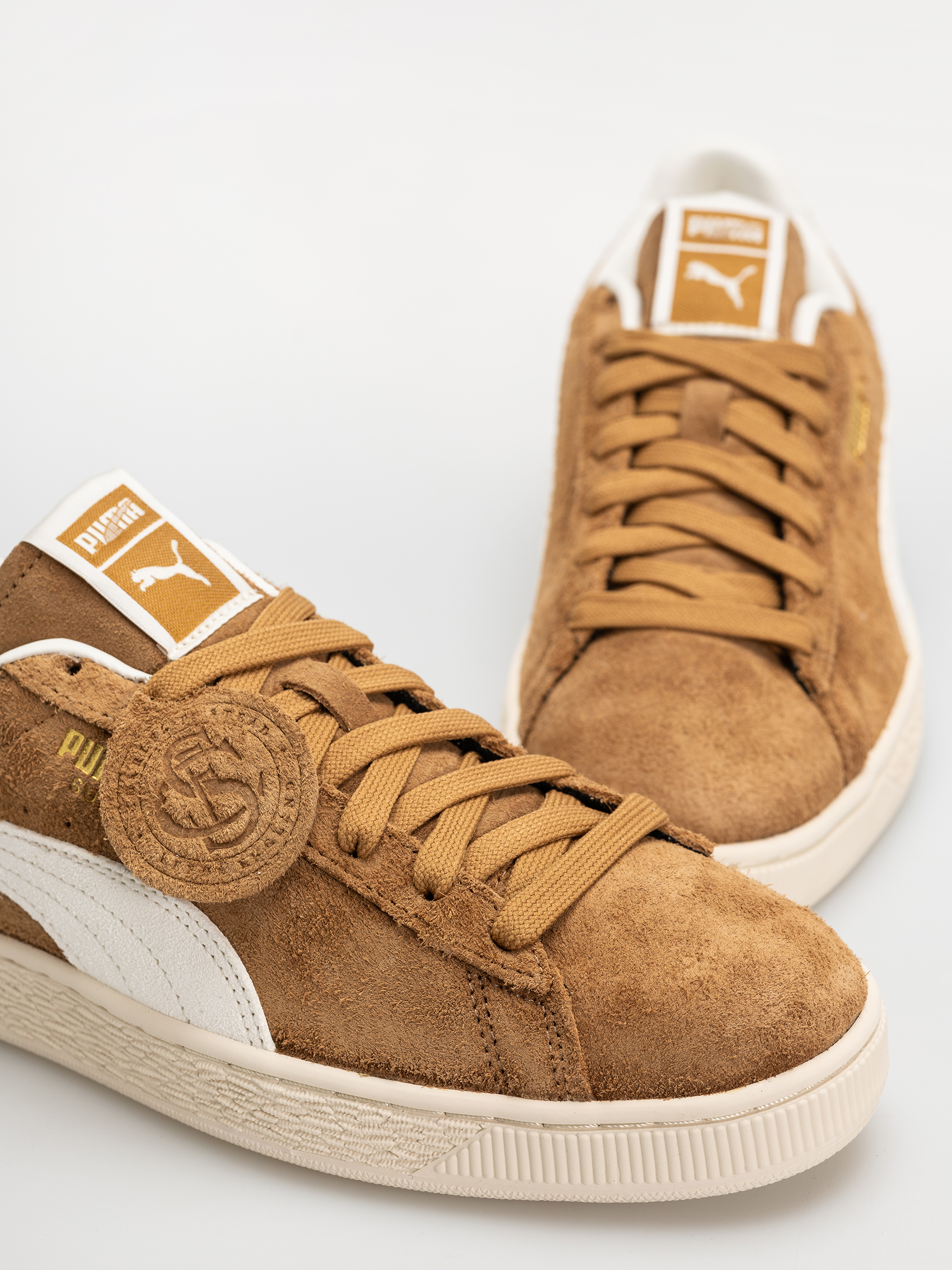 Buty Puma Suede Charles F.Stead V (honey butter/puma white)