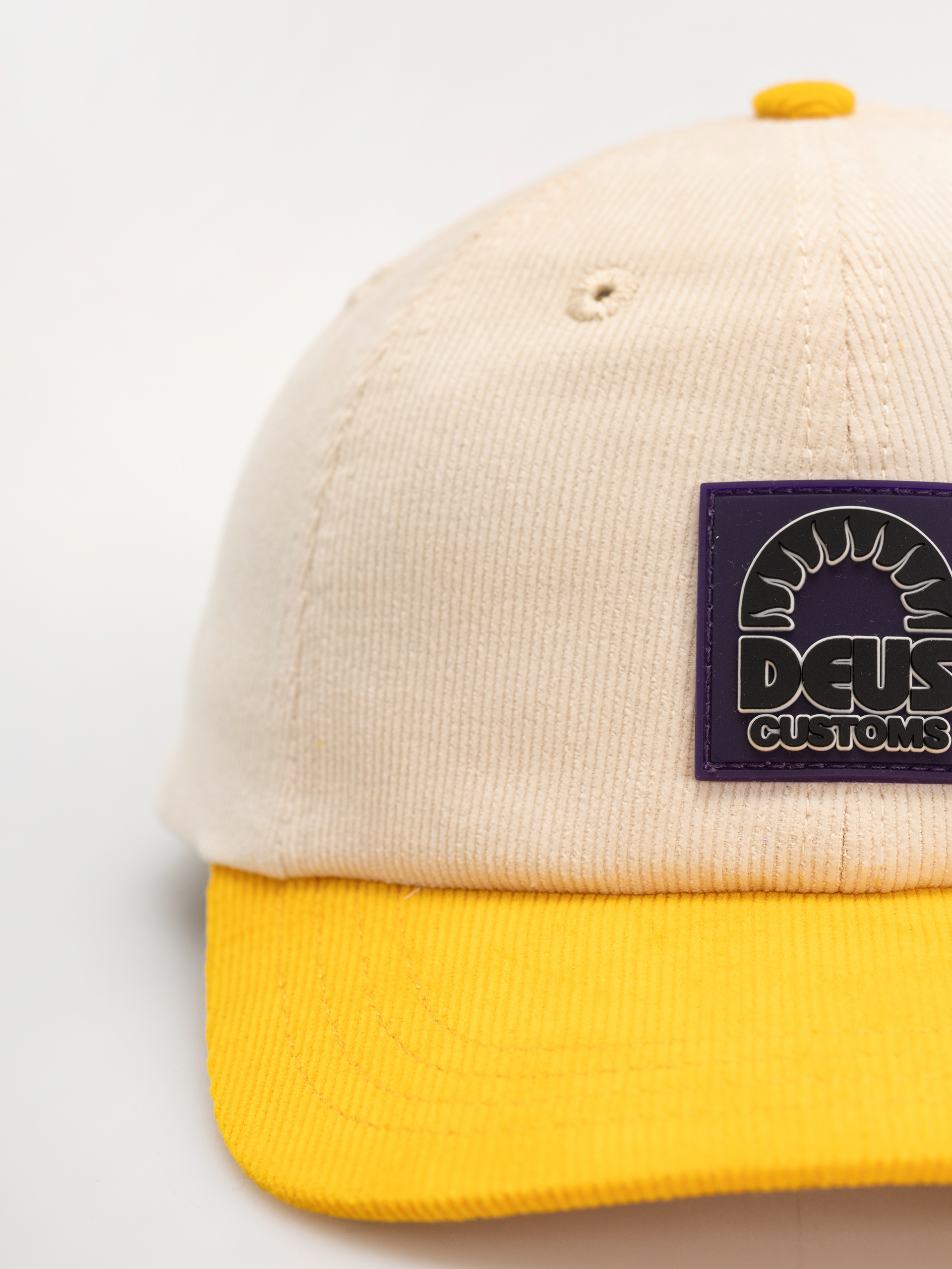 Czapka z daszkiem Deus Ex Machina Melodies Cord (vintage white)