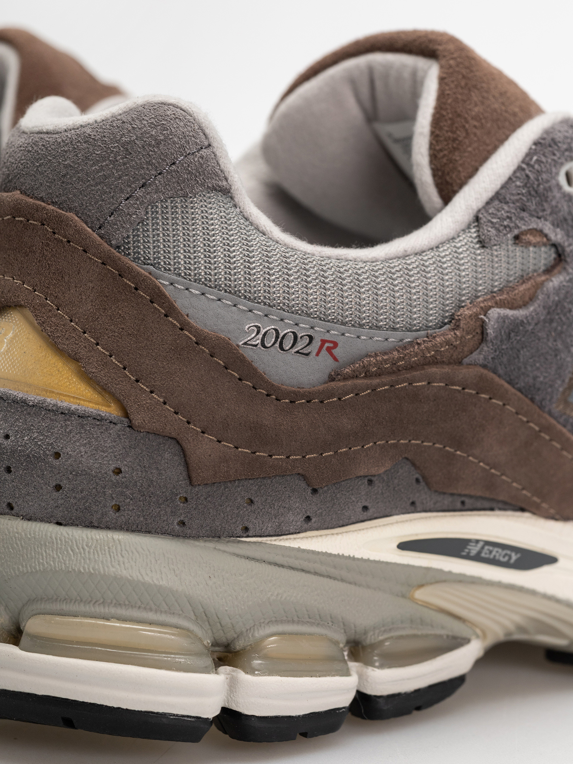 Buty New Balance 2002 (cortado/raincloud)