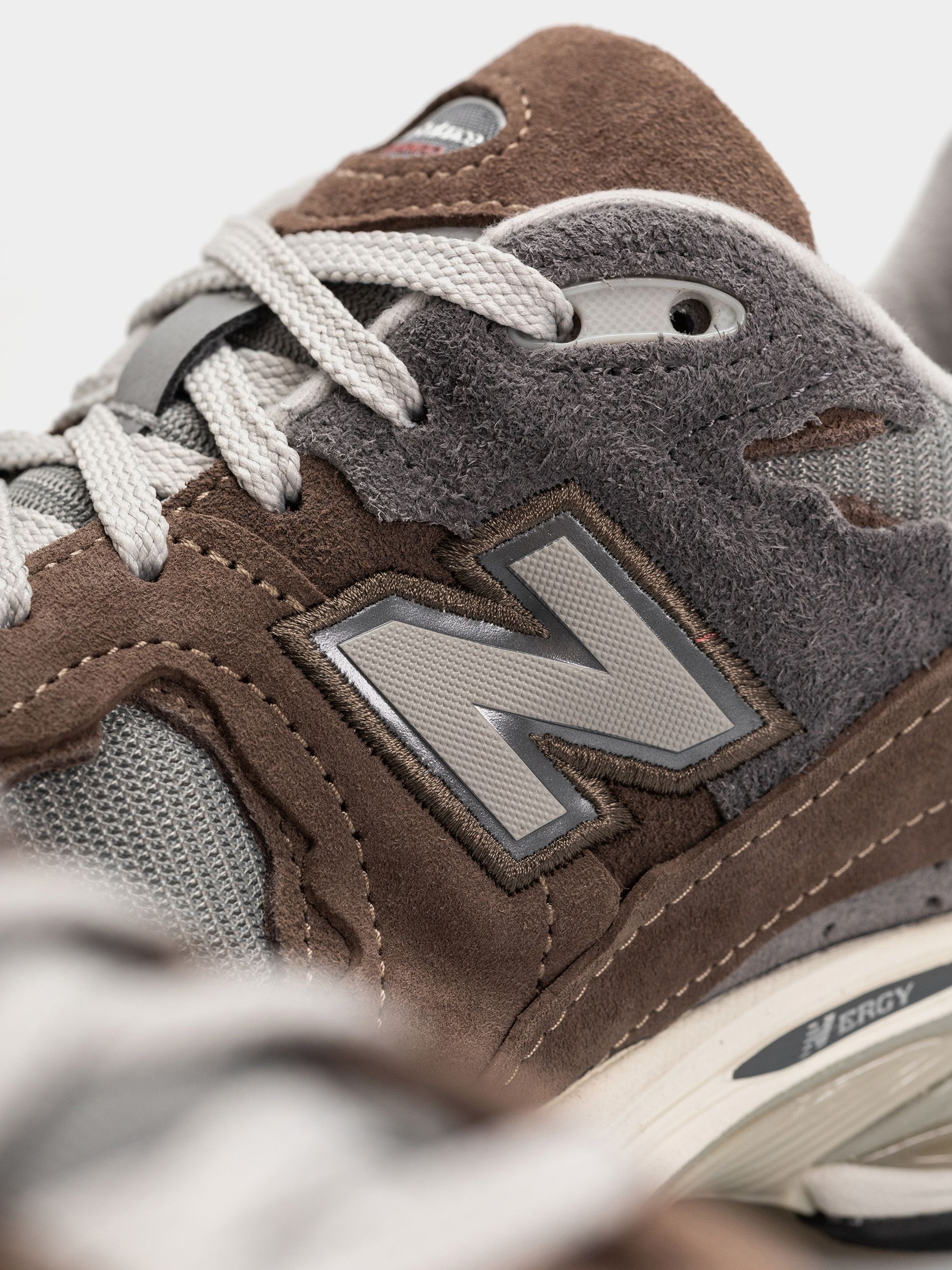 Buty New Balance 2002 (cortado/raincloud)