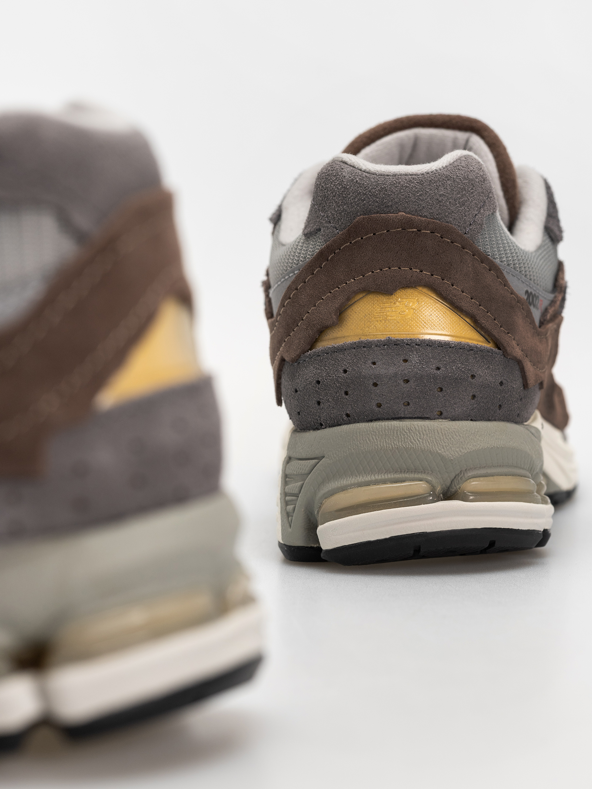 Buty New Balance 2002 (cortado/raincloud)