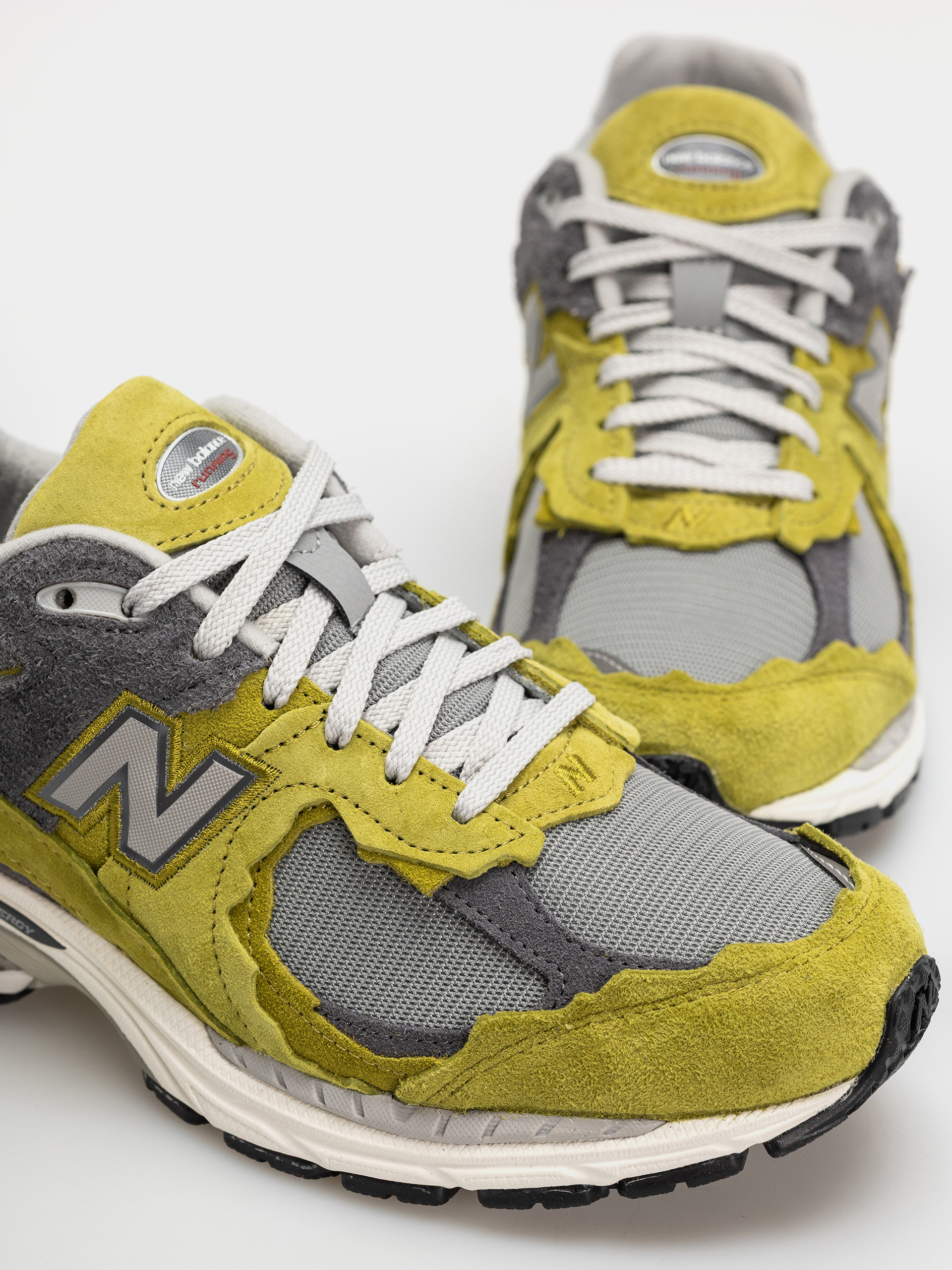 Buty New Balance 2002 (sea moss/raincloud)