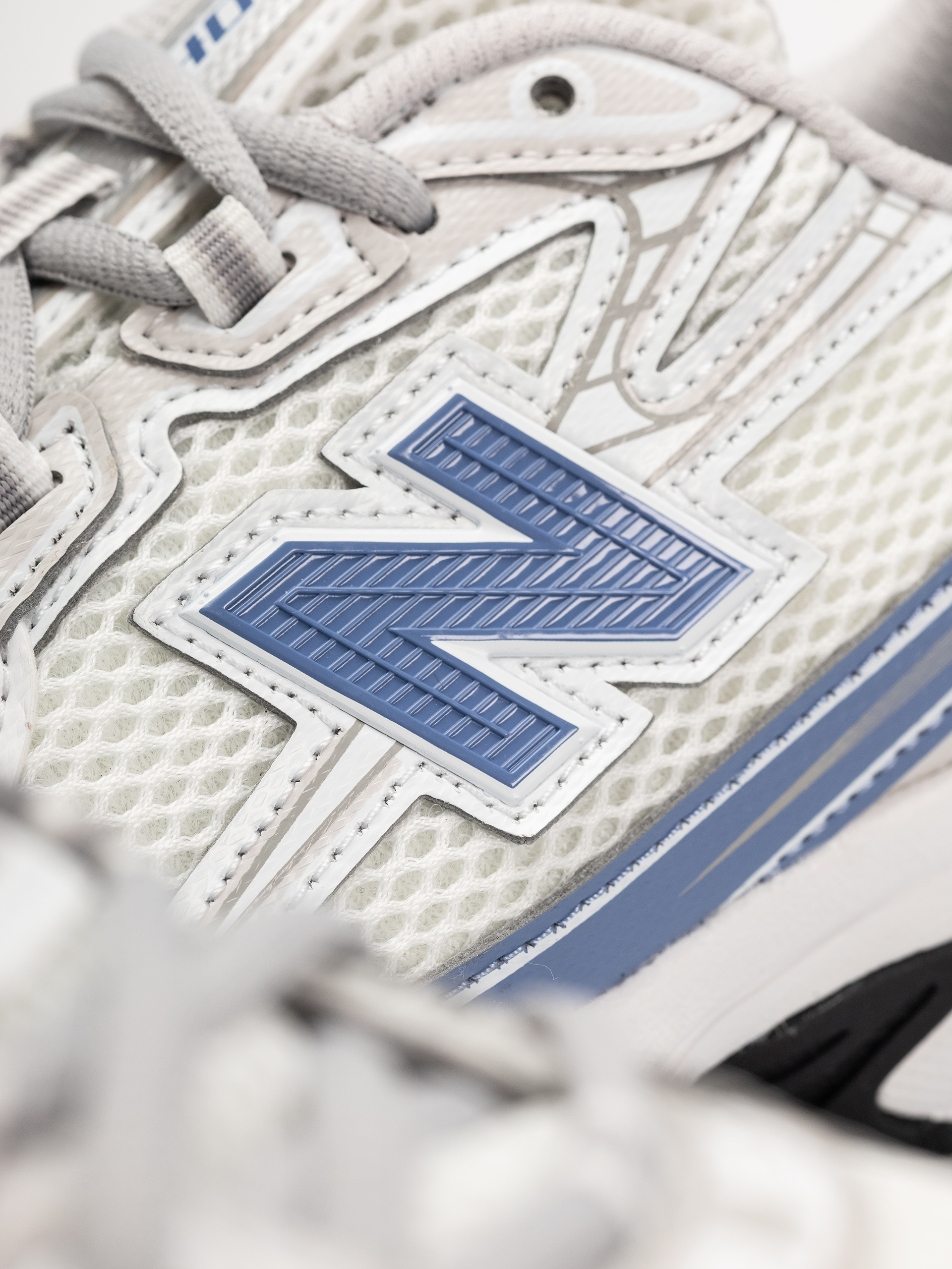 Buty New Balance 740 JR (103 white/fairweather blue)