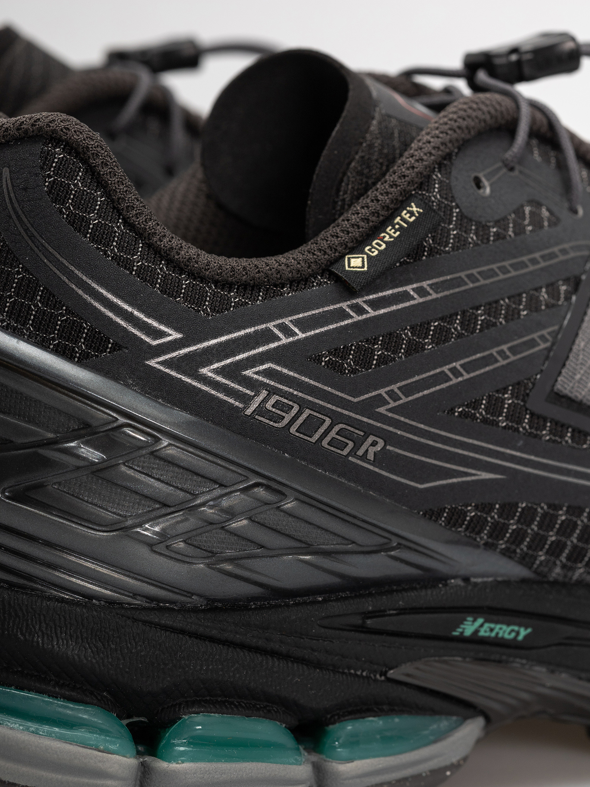 Buty New Balance 1906 (castlerock/faded black)