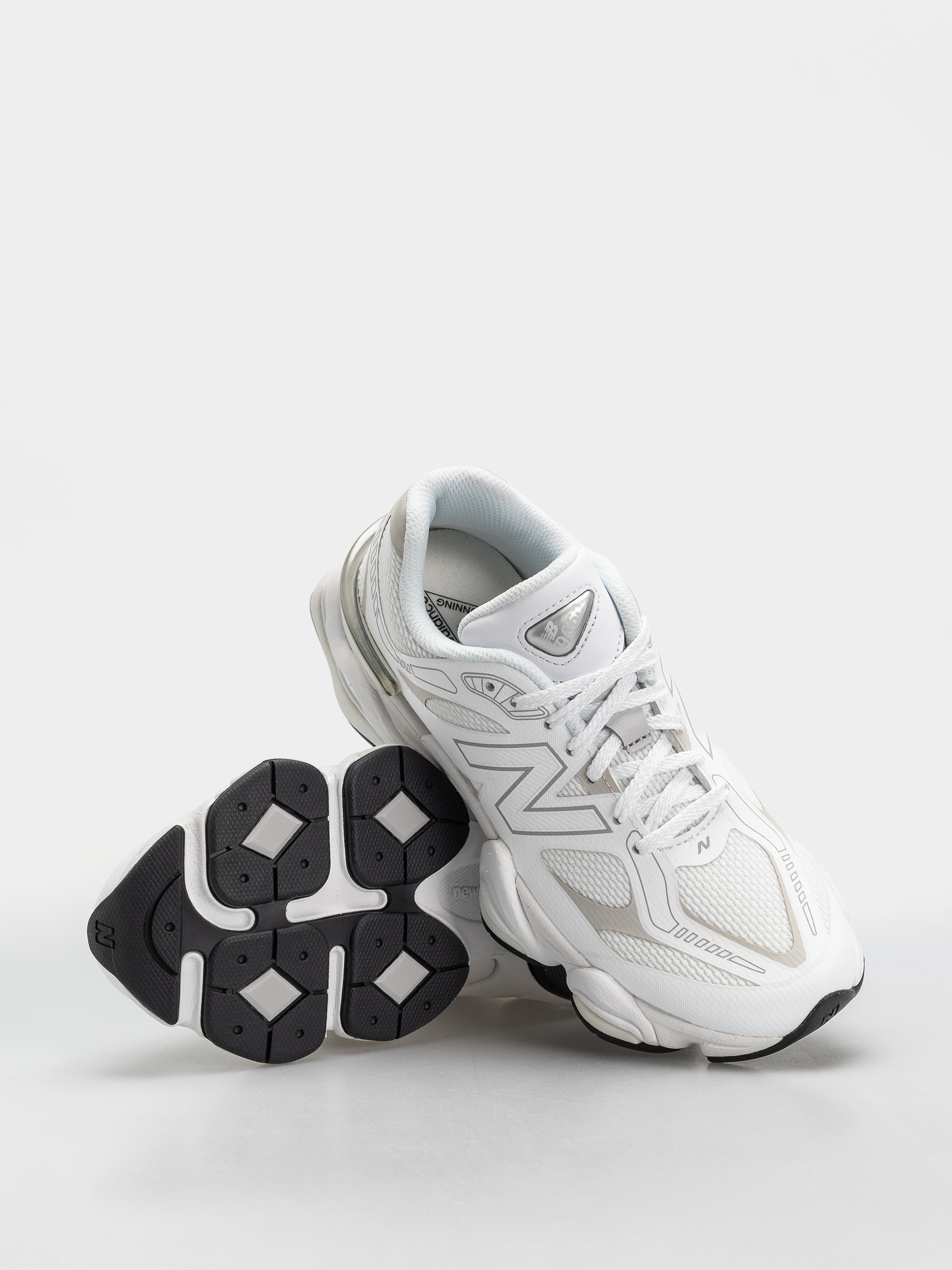 Buty New Balance 9060 (103 white/grey matter)