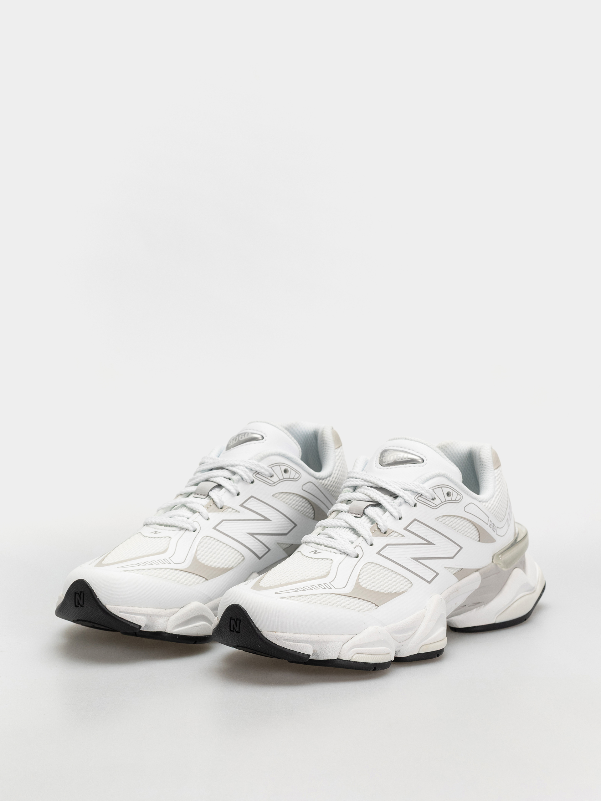 Buty New Balance 9060 (103 white/grey matter)