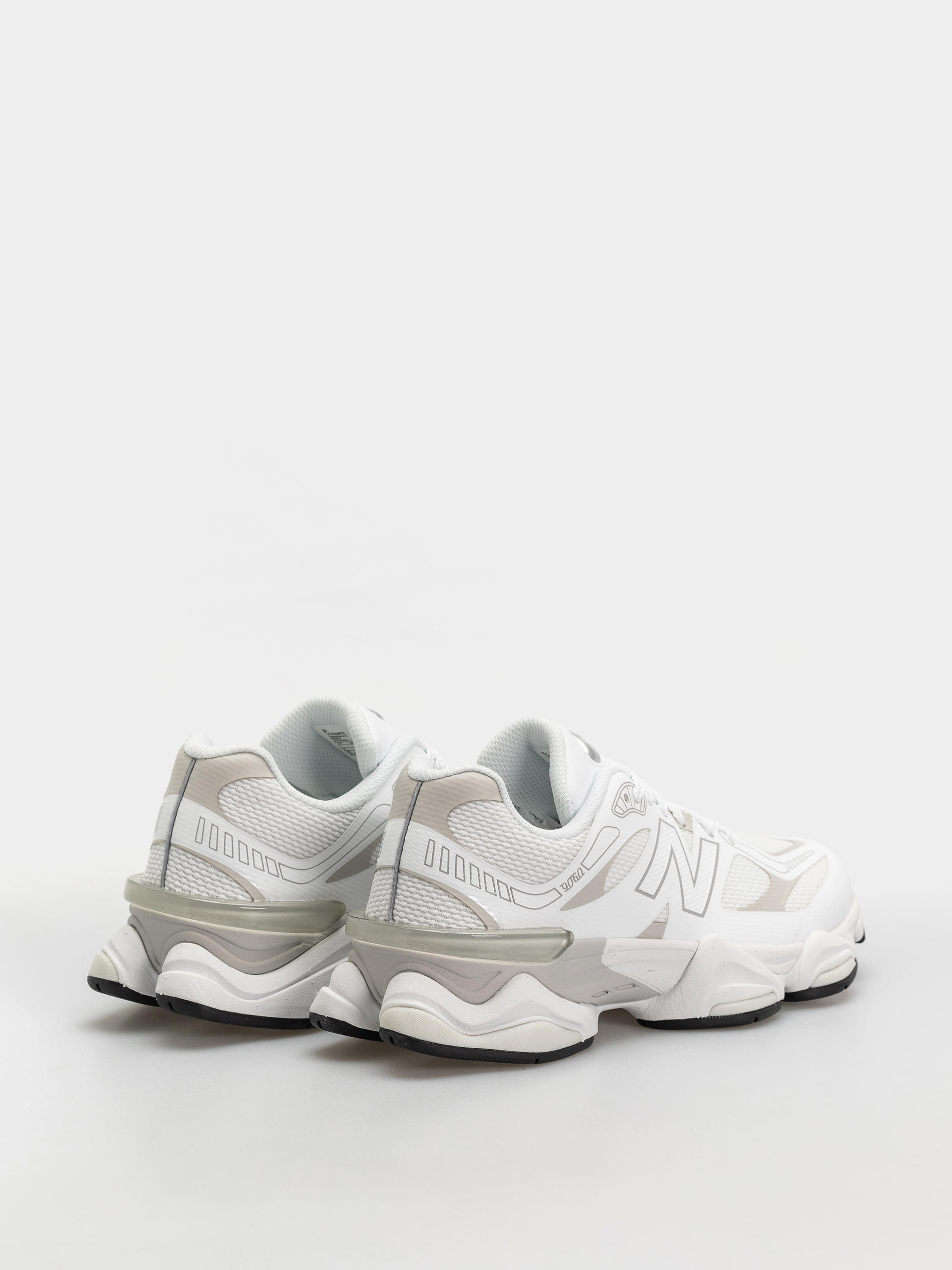 Buty New Balance 9060 (103 white/grey matter)