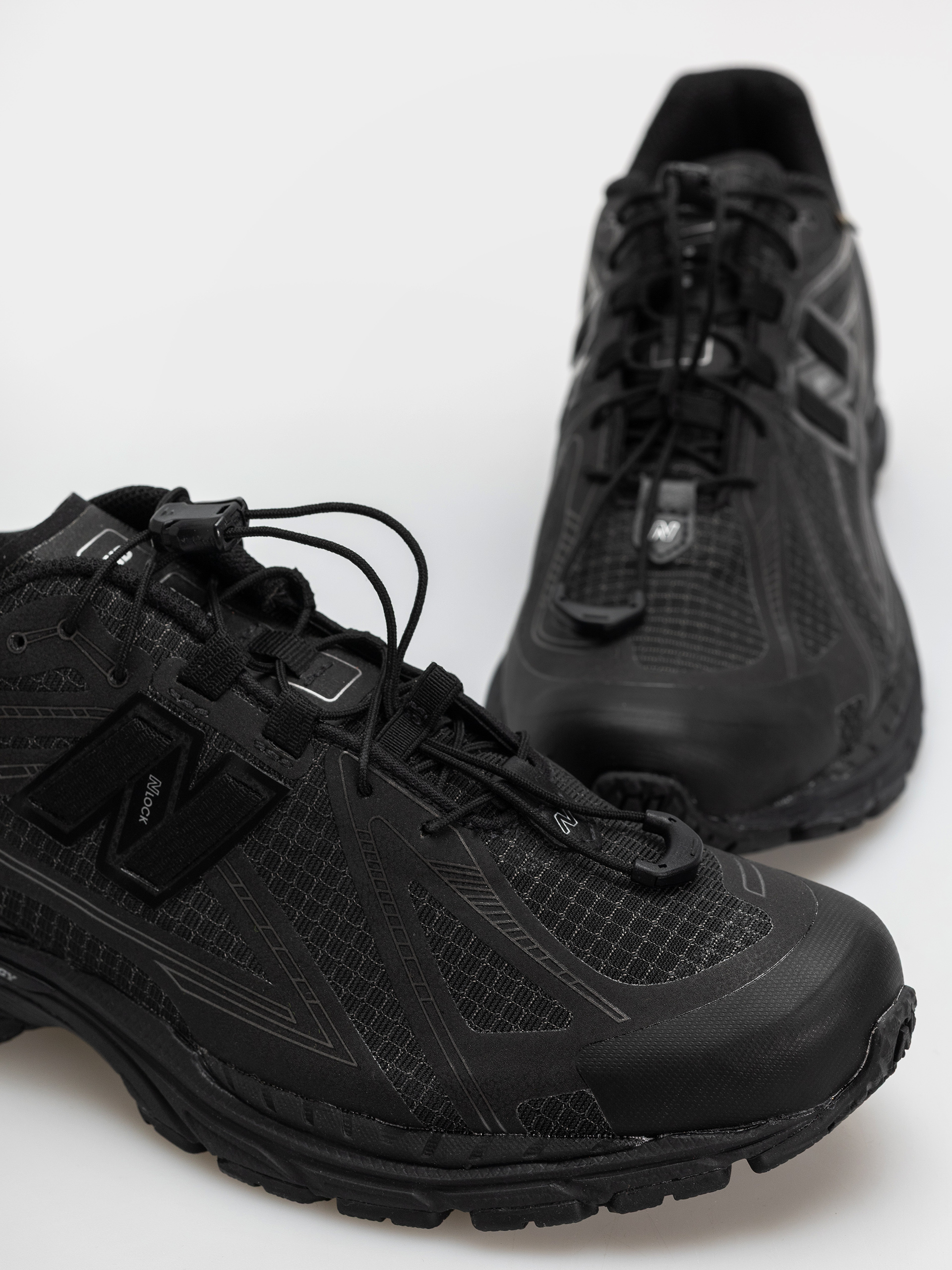 Buty New Balance 1906 (black/alkaline green)