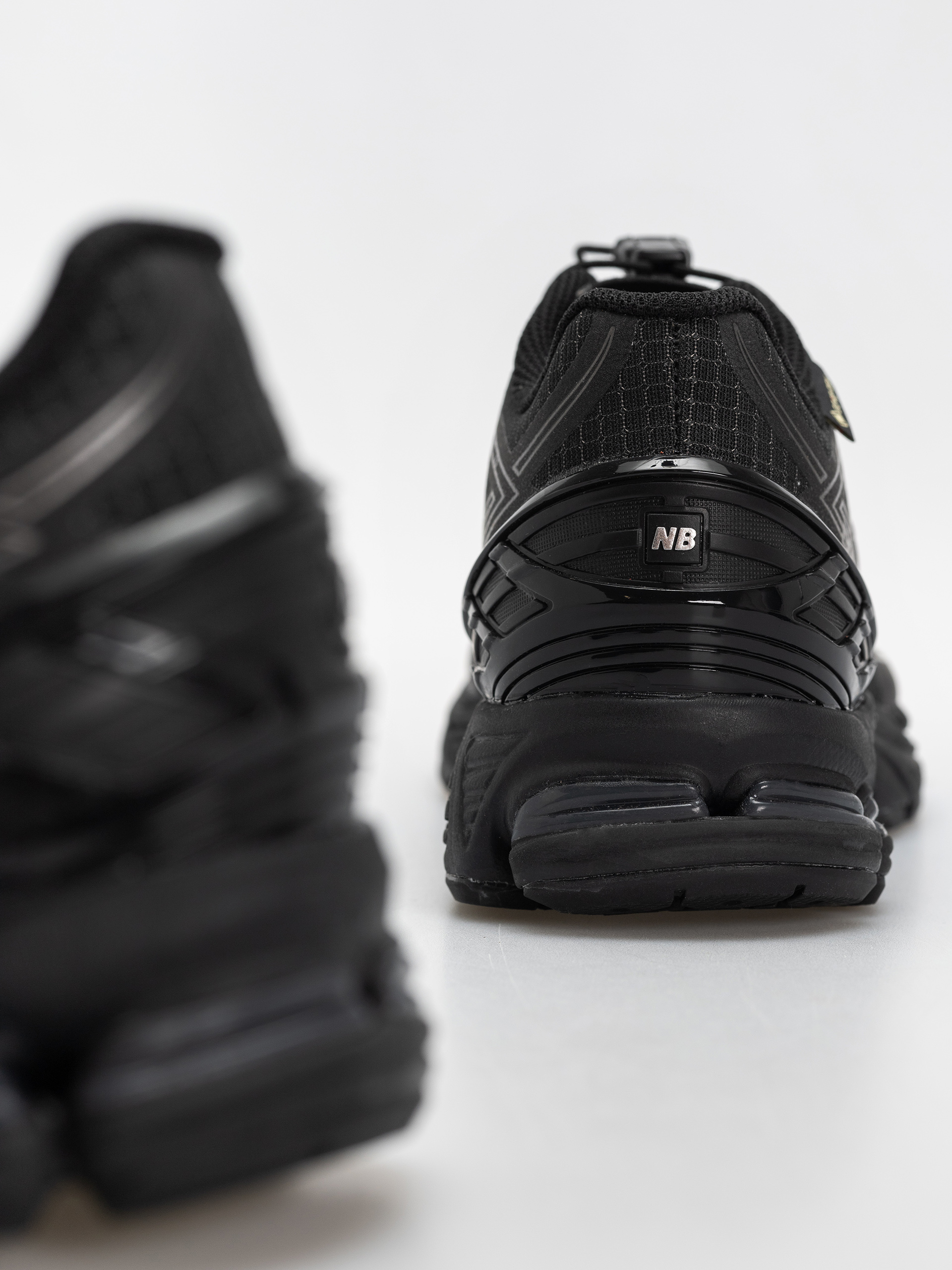 Buty New Balance 1906 (black/alkaline green)