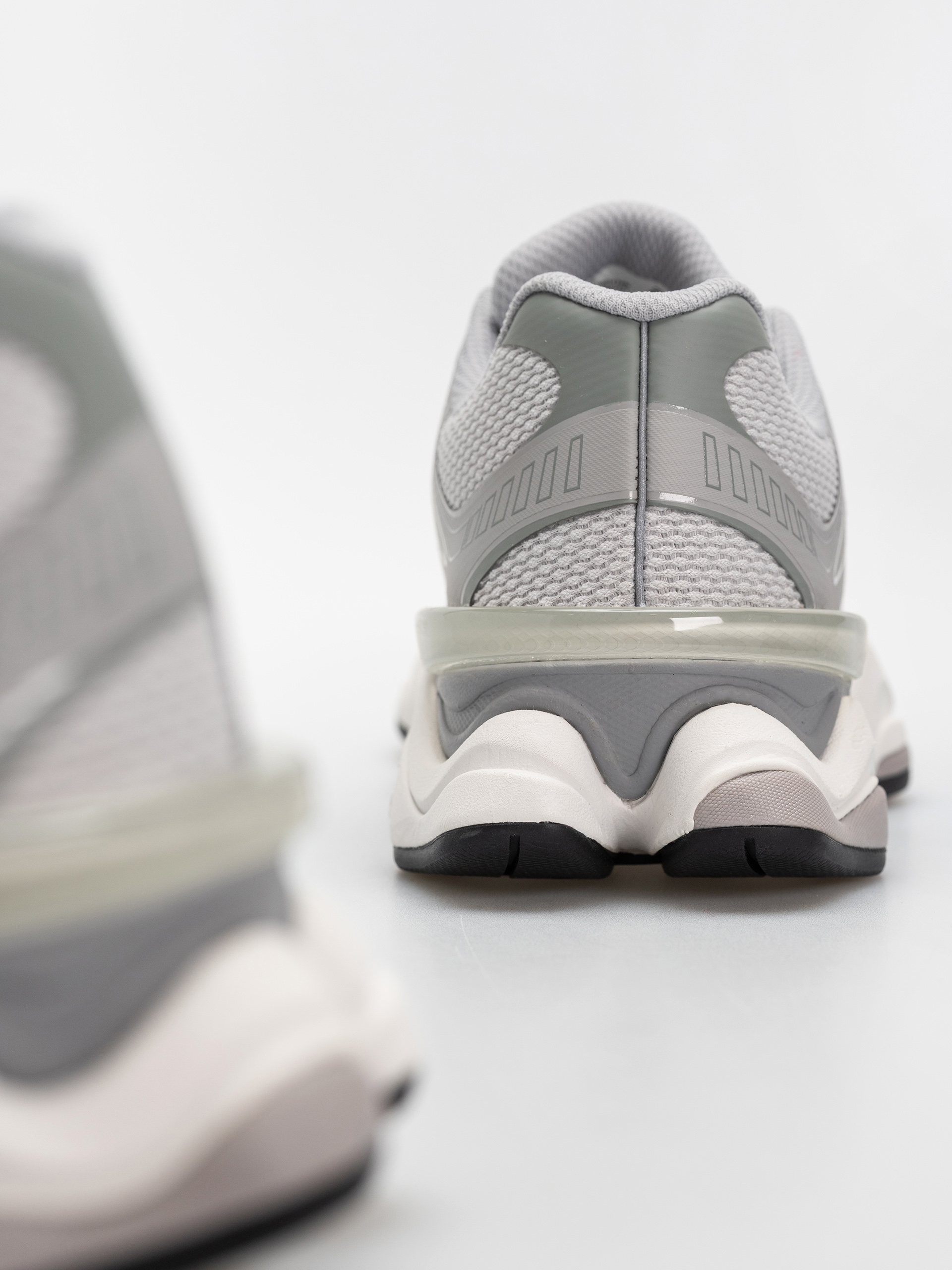 Buty New Balance 9060 (raincloud/slate grey)