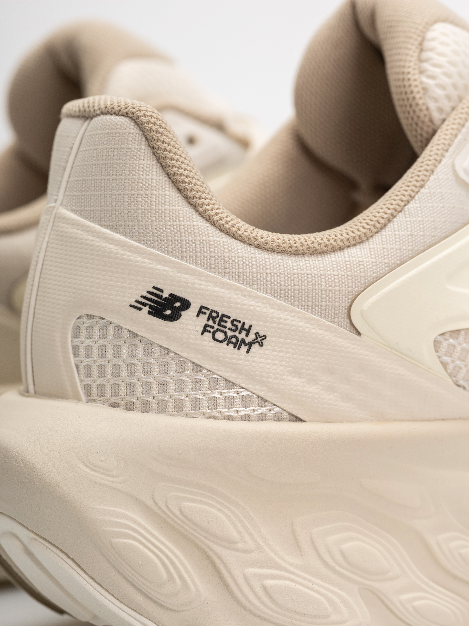 Buty New Balance UTRN (linen/sea salt)