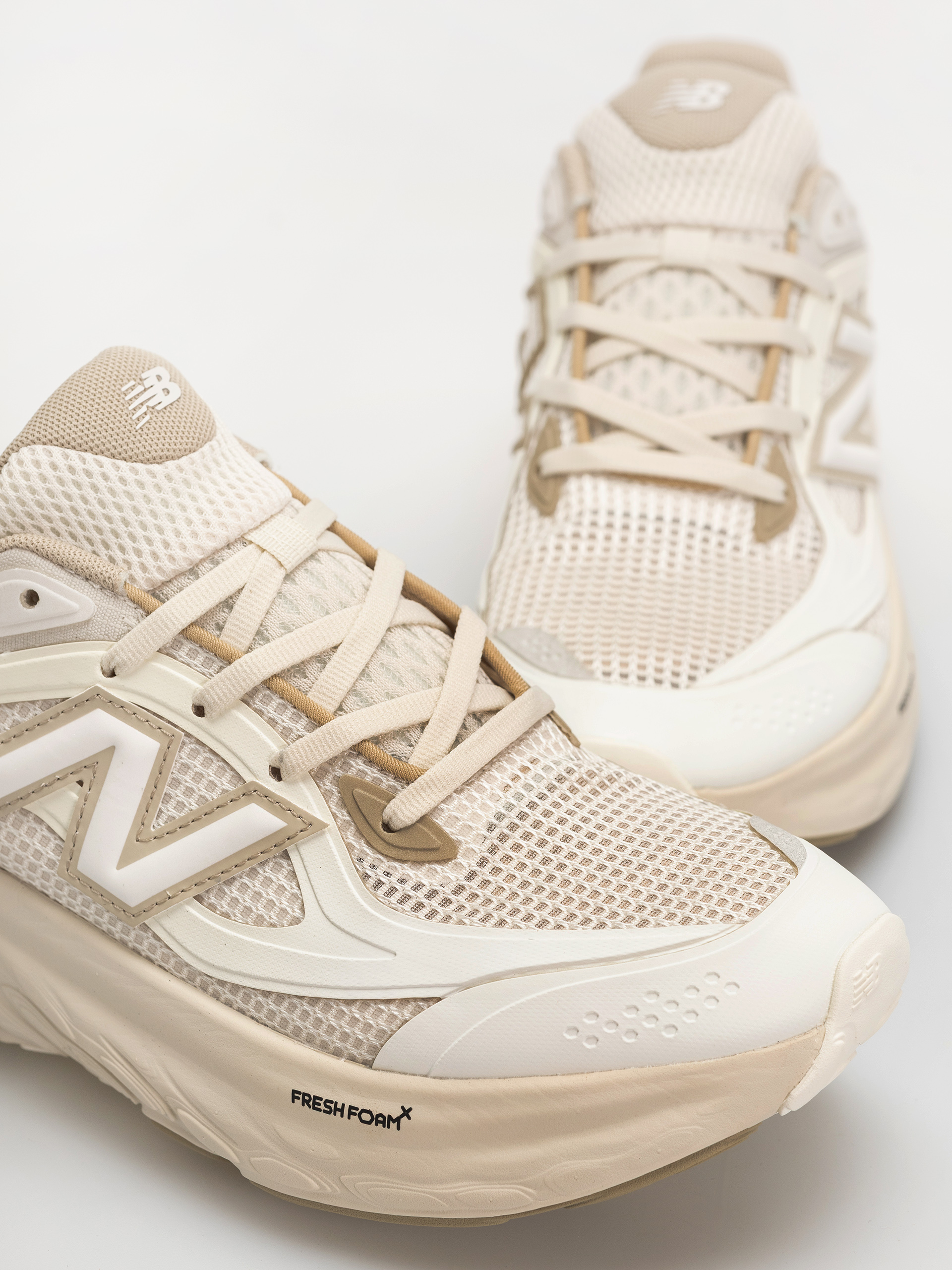 Buty New Balance UTRN (linen/sea salt)