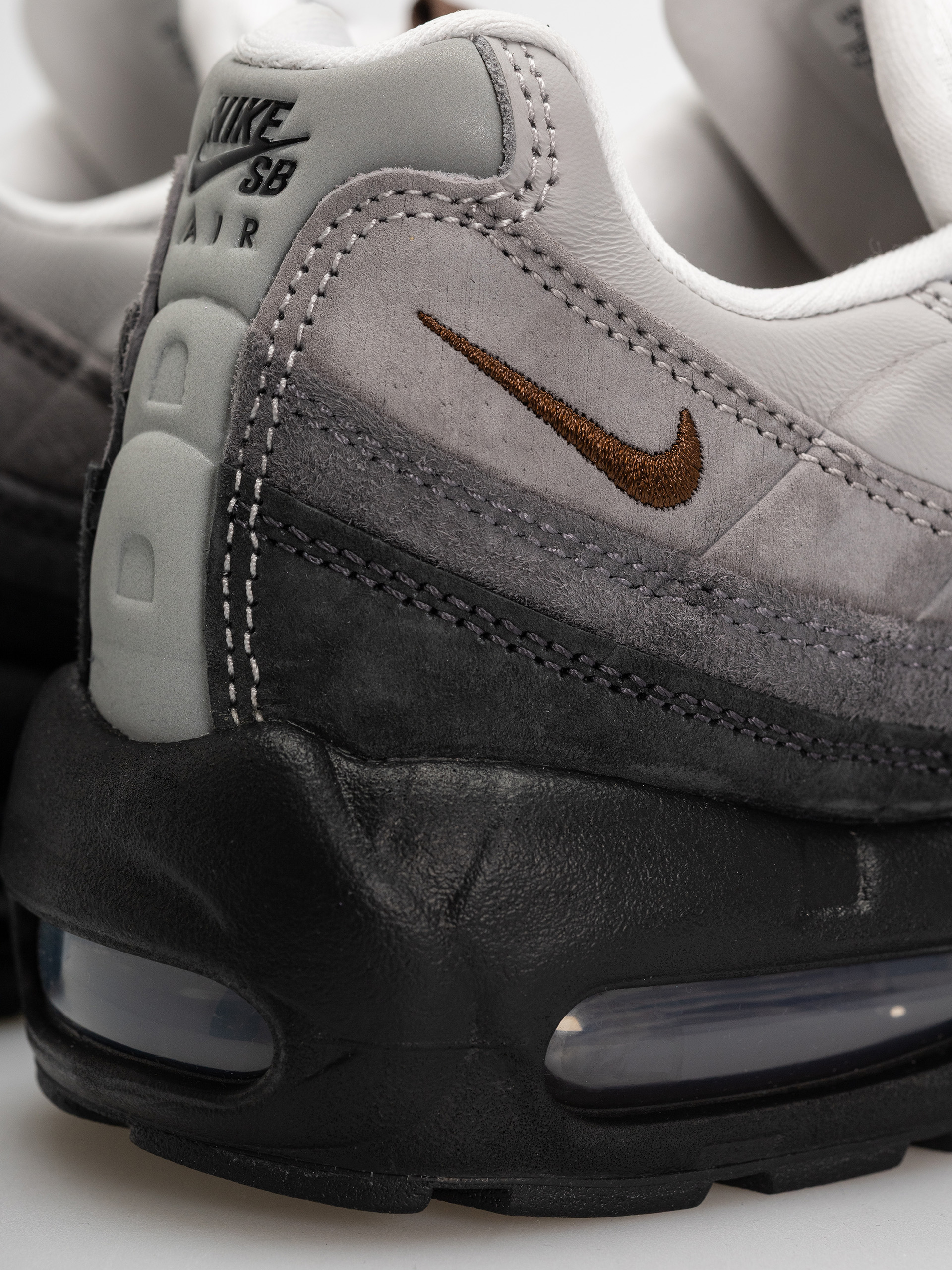 Buty Nike SB Air Max 95 (black/cacao wow anthracite lt graphite)