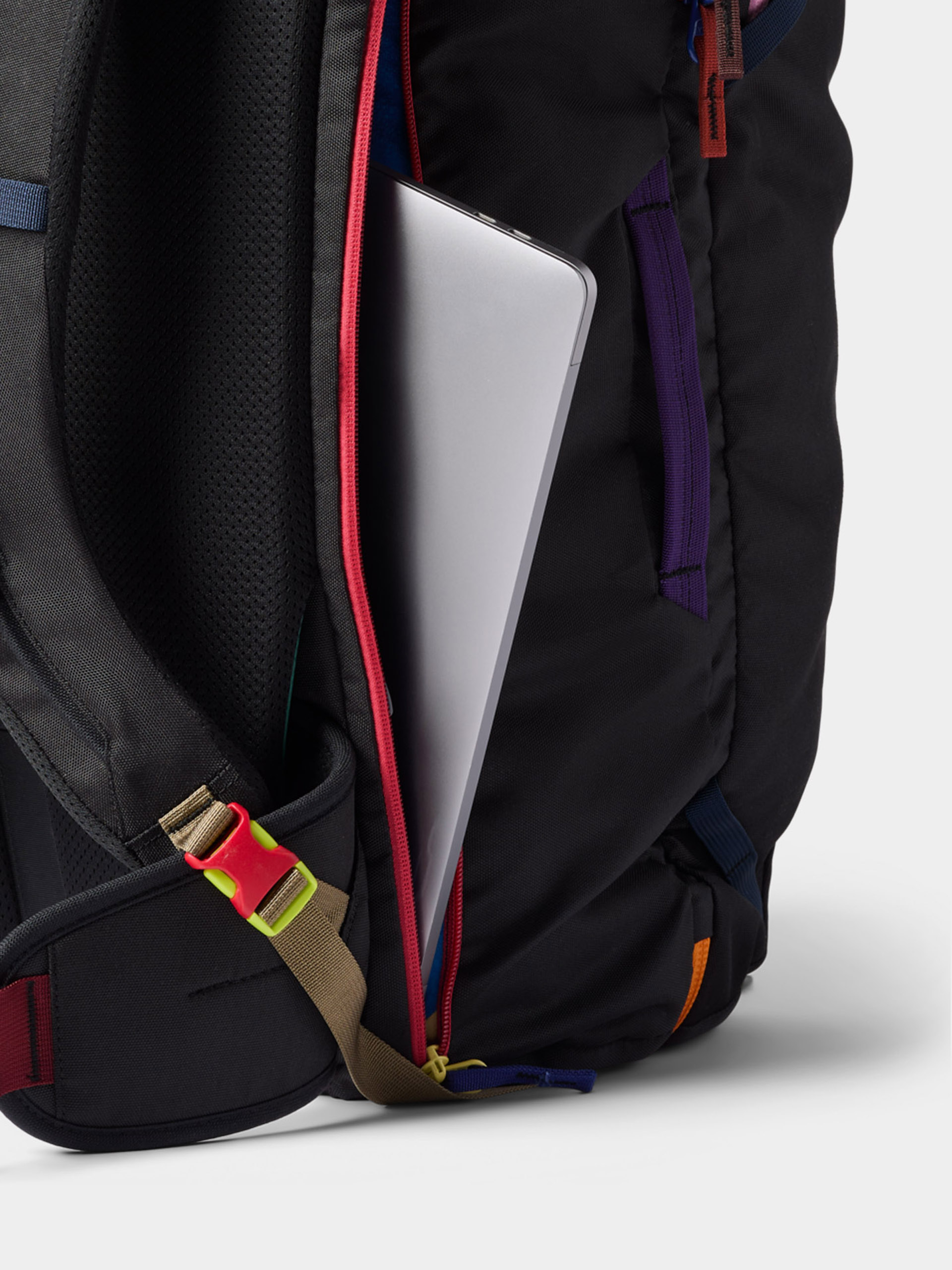 Plecak Cotopaxi Allpa 42L Travel Pack (del dia dark)