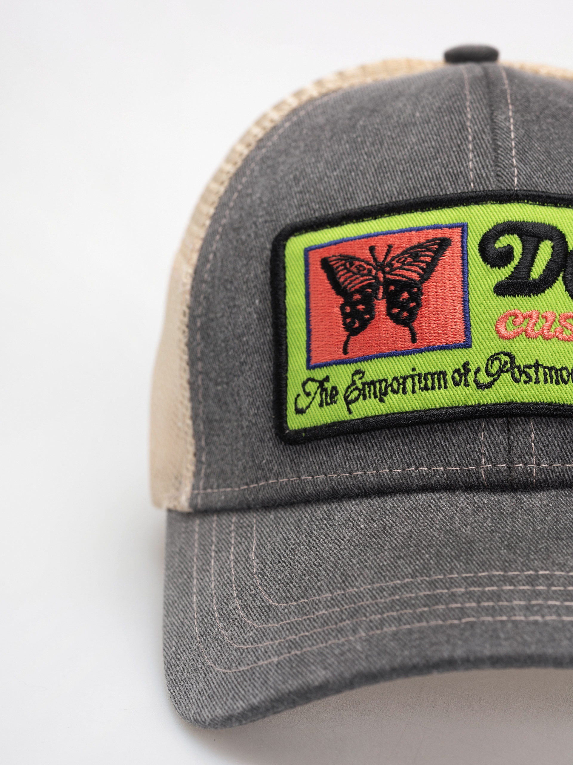 Czapka z daszkiem Deus Ex Machina Slapstick Trucker (black)