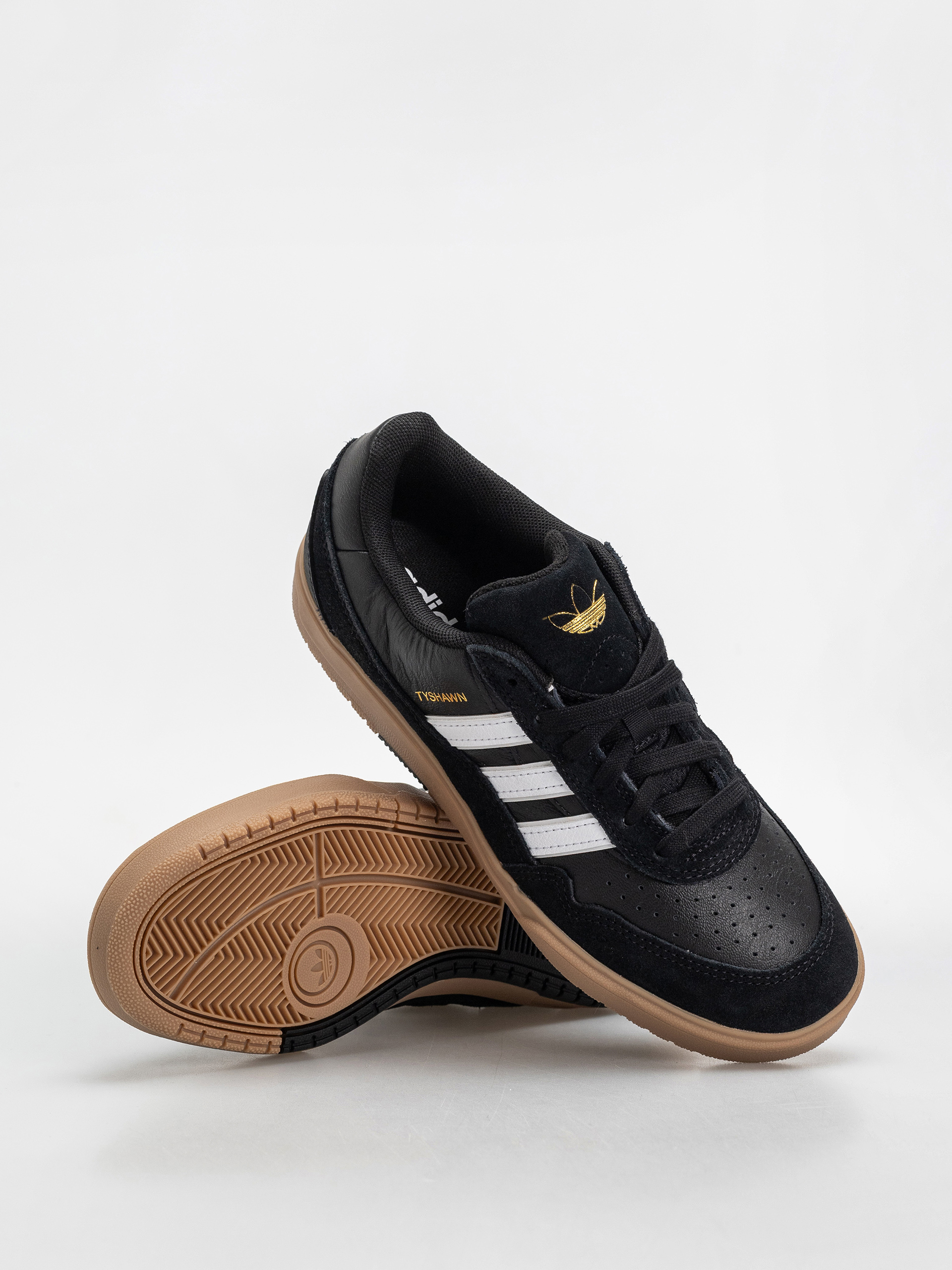 Buty adidas Tyshawn II (cblack/ftwwht/gum4)