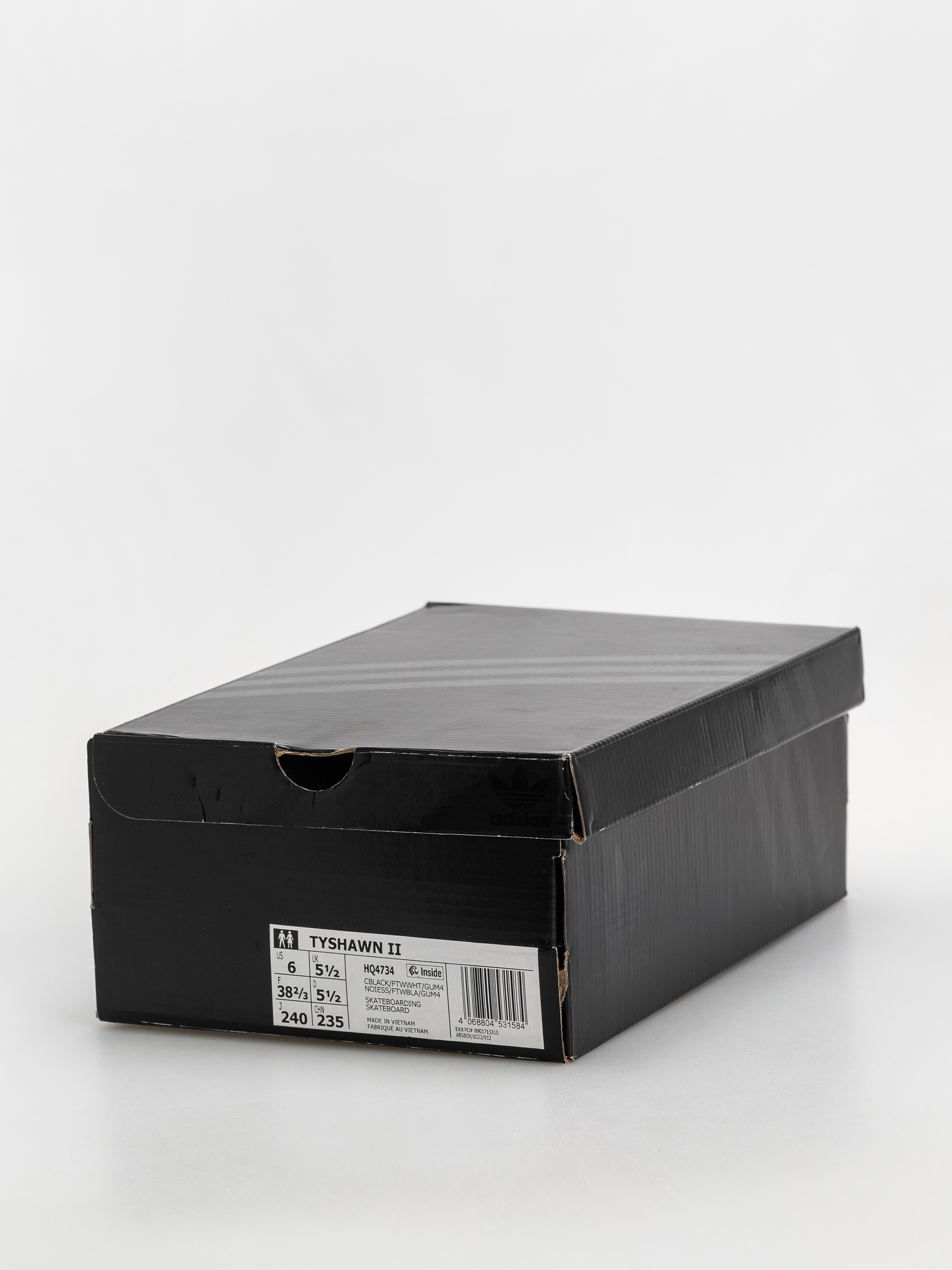 Buty adidas Tyshawn II (cblack/ftwwht/gum4)