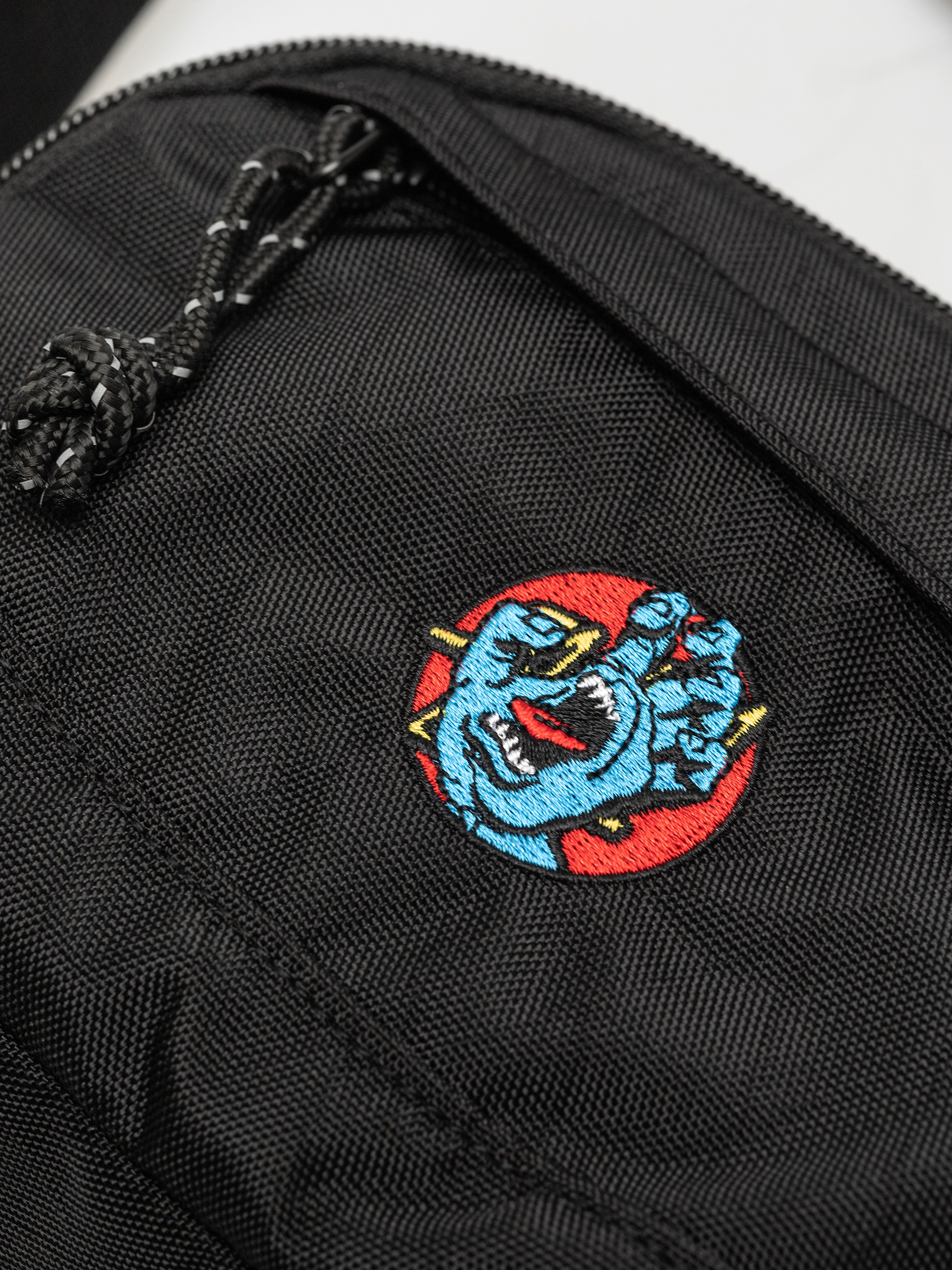 Nerka Santa Cruz Hand Dot Emb Waistpack (black)