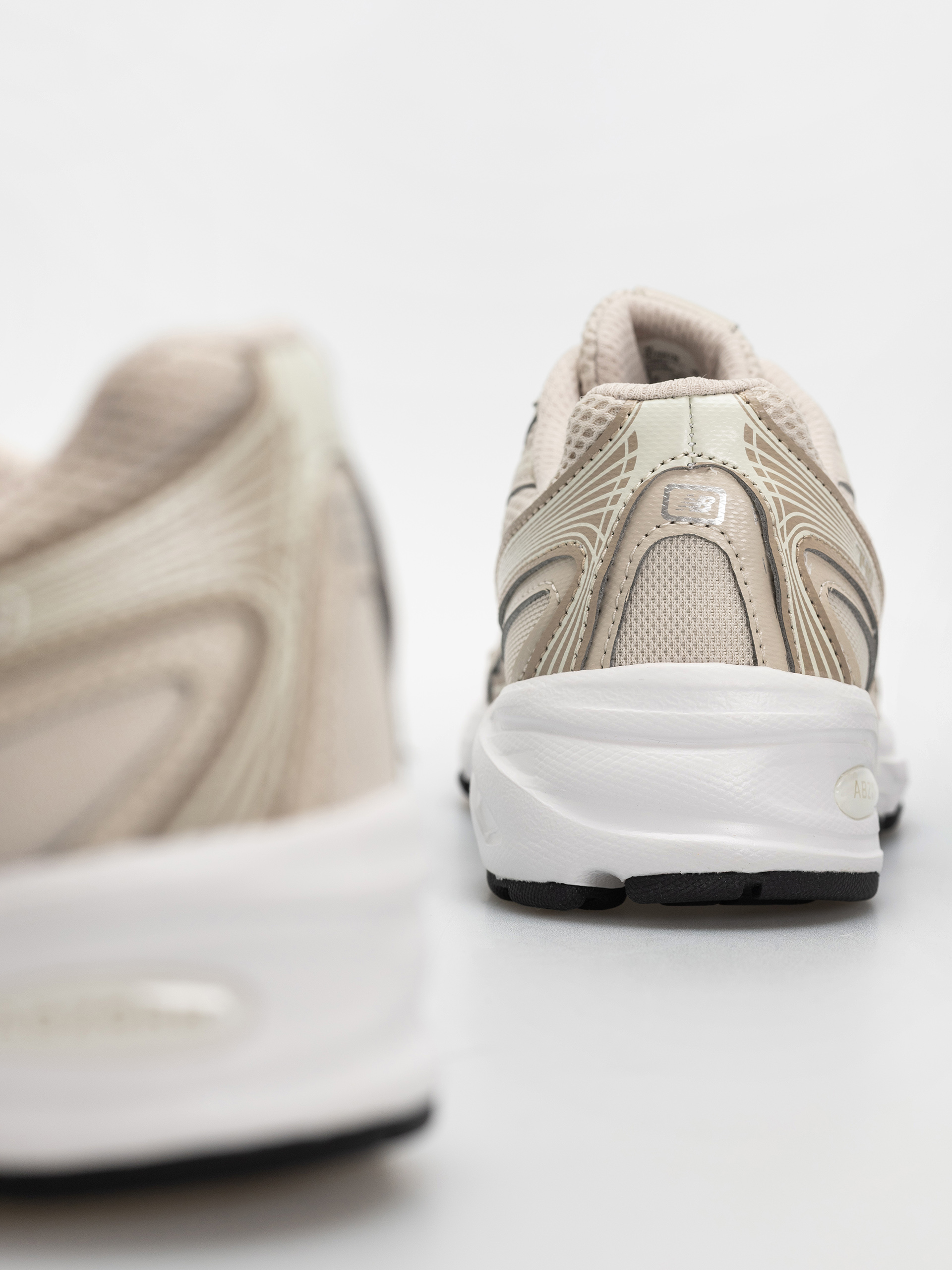 Buty New Balance 740 JR (timberwolf/stoneware)