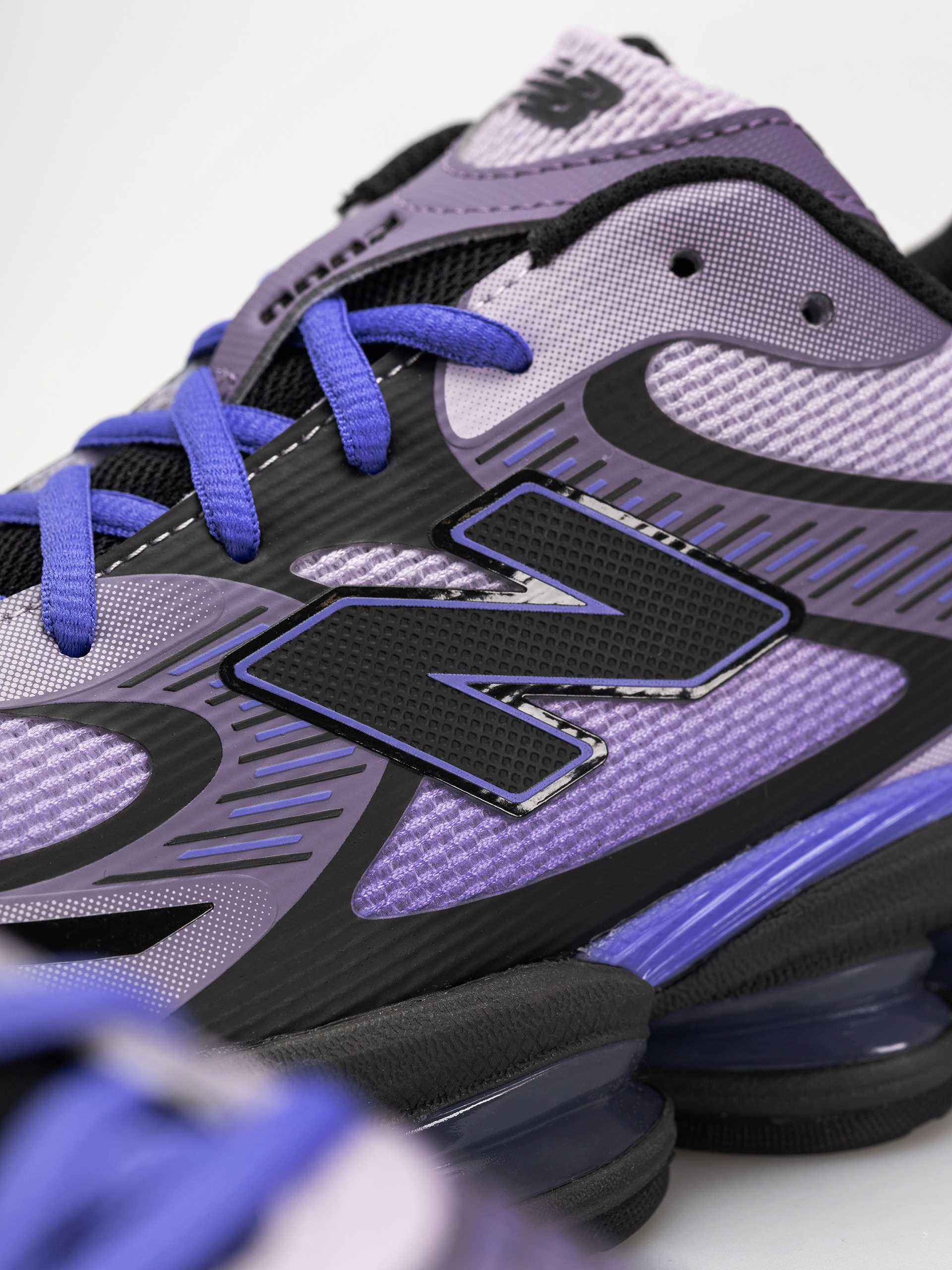Buty New Balance 2000 (taro/electric indigo/neptune grey)
