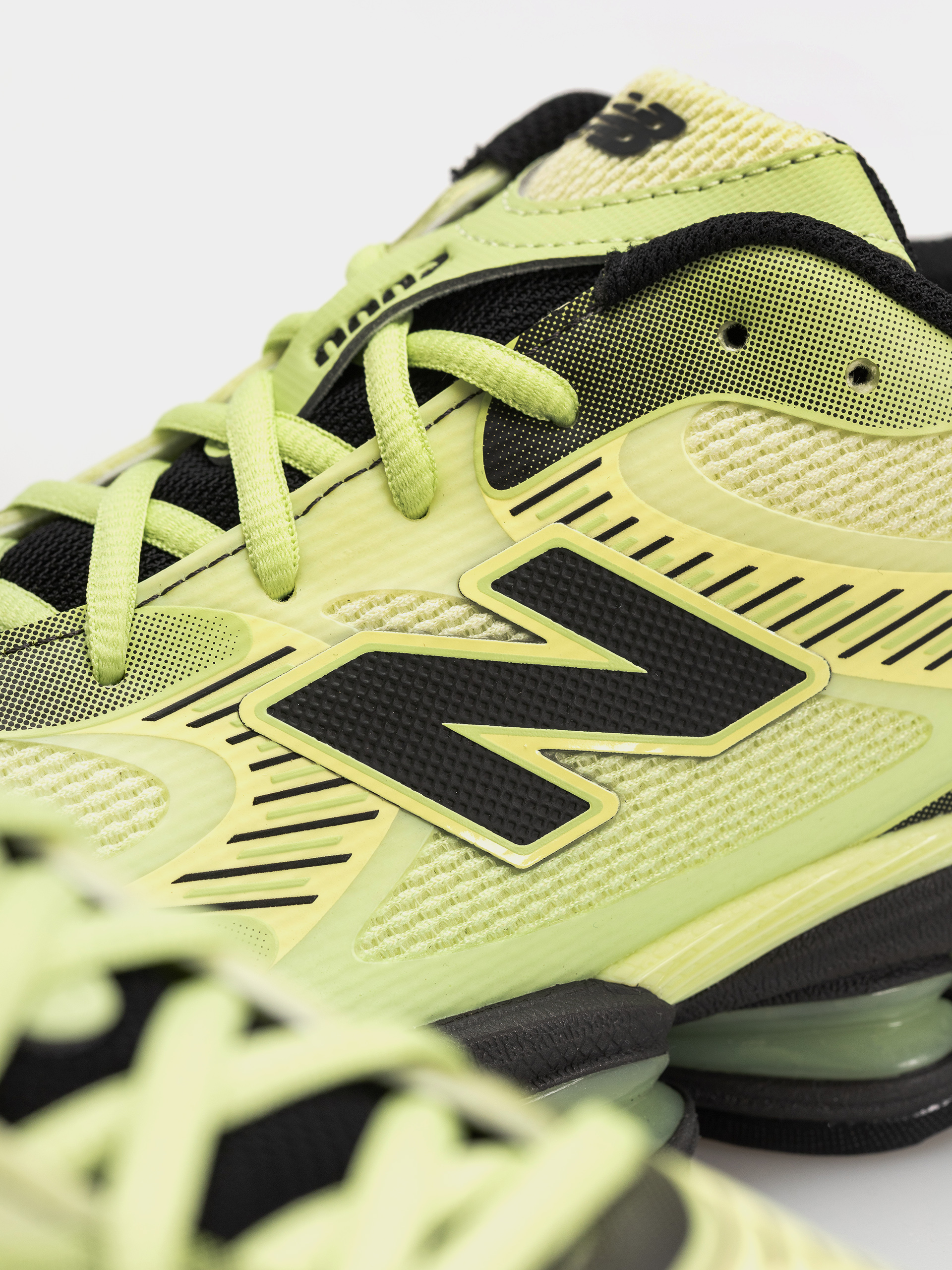 Buty New Balance 2000 (limelight/dry lime/faded black)