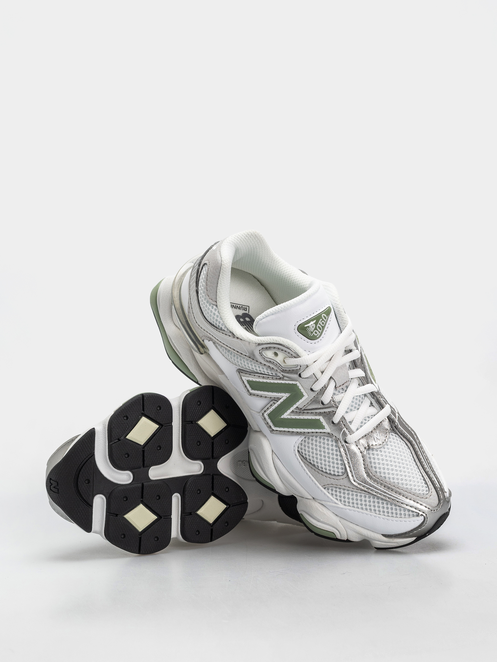 Buty New Balance 9060 (103 white/oregano)