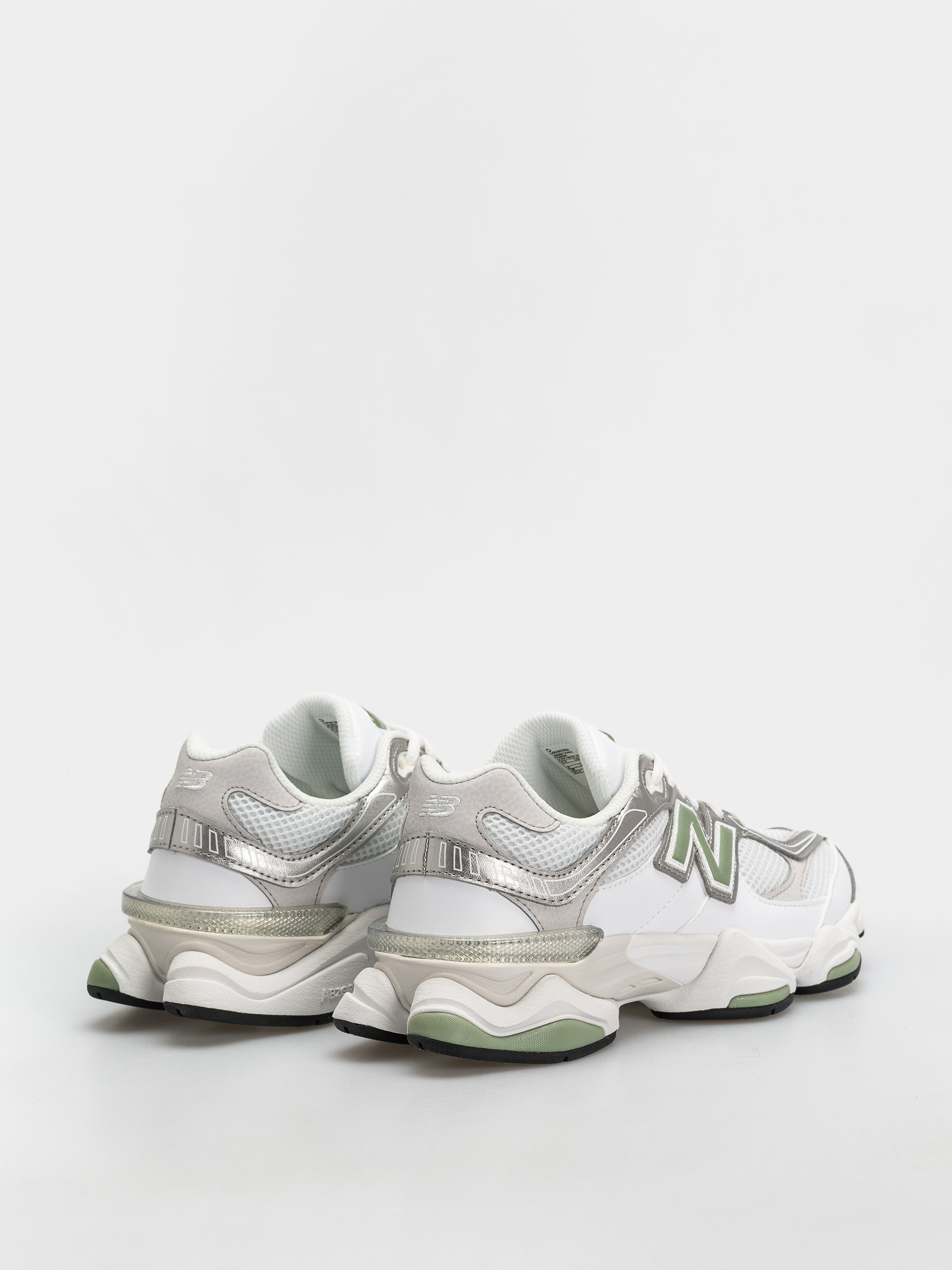 Buty New Balance 9060 (103 white/oregano)