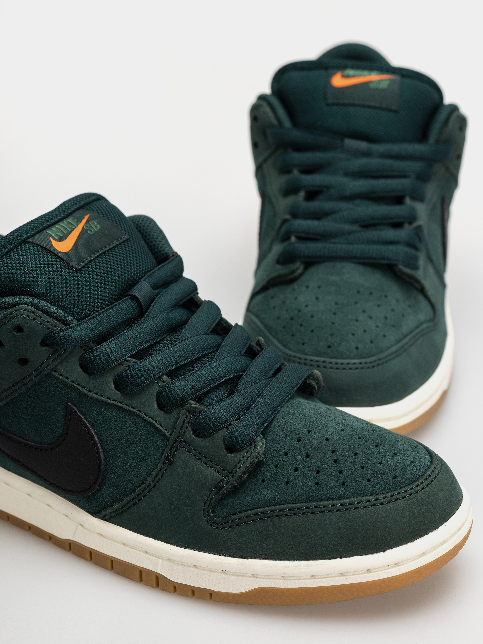Buty Nike SB Dunk Low Pro (deep fir/black fir sail)